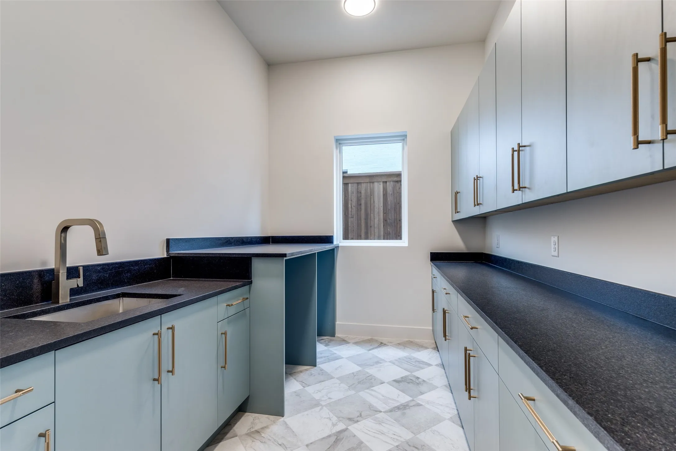 Single Family Residence For Sale in Dallas County , 3733 Manana Drive, Dallas, Texas 75220, 5 Bedroom, 6 Bathroom, 2 Garage spaces, 4,696 Sqft, built in 2026, mls#21389332, Real Estate Agent in Dallas, Homes For Sale in Dallas county, Homes For Sale in Dallas, Realtor in Dallas Texas, Real Estate Brokerage Independent Realty Texas, Luminita Cordes Realtor