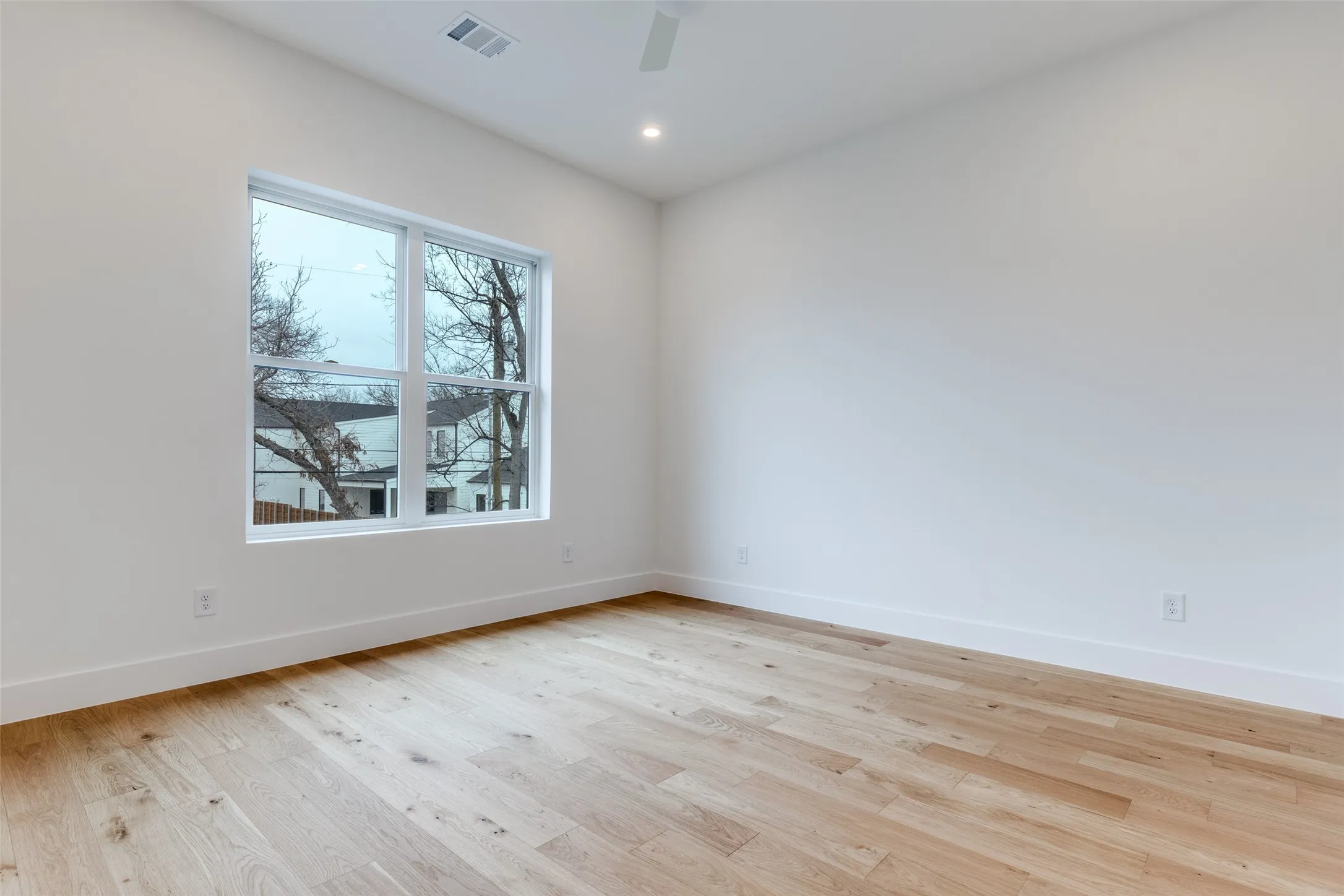 Single Family Residence For Sale in Dallas County , 3733 Manana Drive, Dallas, Texas 75220, 5 Bedroom, 6 Bathroom, 2 Garage spaces, 4,696 Sqft, built in 2026, mls#21389332, Real Estate Agent in Dallas, Homes For Sale in Dallas county, Homes For Sale in Dallas, Realtor in Dallas Texas, Real Estate Brokerage Independent Realty Texas, Luminita Cordes Realtor