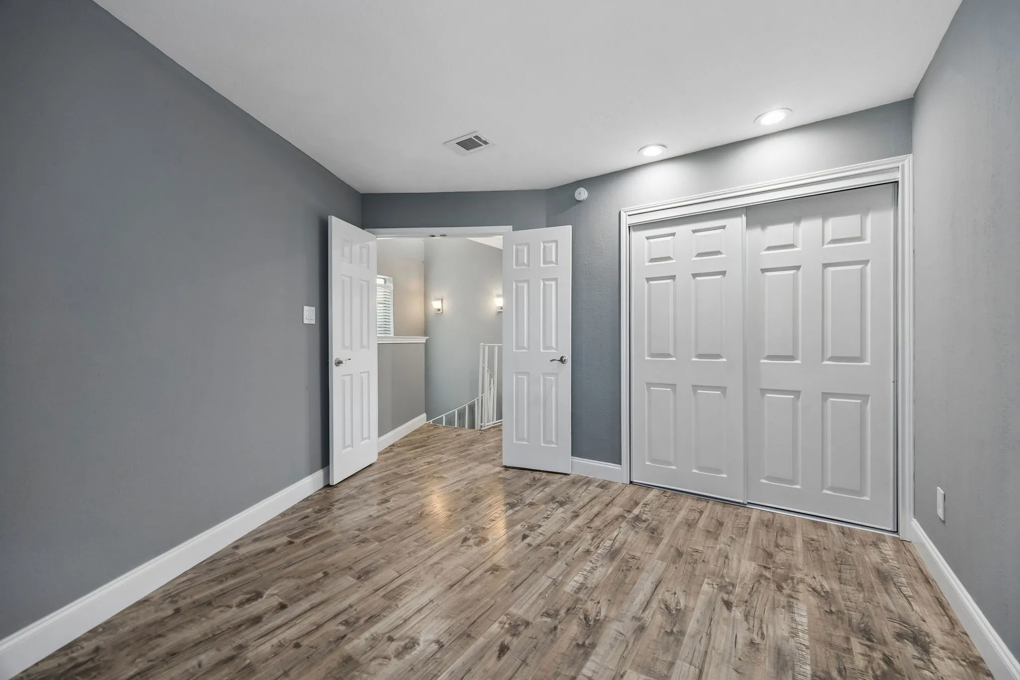 Condominium For Rent in Dallas County , 5100 Verde Valley Lane 143, Dallas, Texas 75254, 2 Bedroom, 2 Bathroom, Garage spaces, 1,013 Sqft, built in 1982, mls#21388932, Real Estate Agent in Dallas, Homes For Rent in Dallas county, Homes For Rent in Dallas, Realtor in Dallas Texas, Real Estate Brokerage Independent Realty Texas, Luminita Cordes Realtor