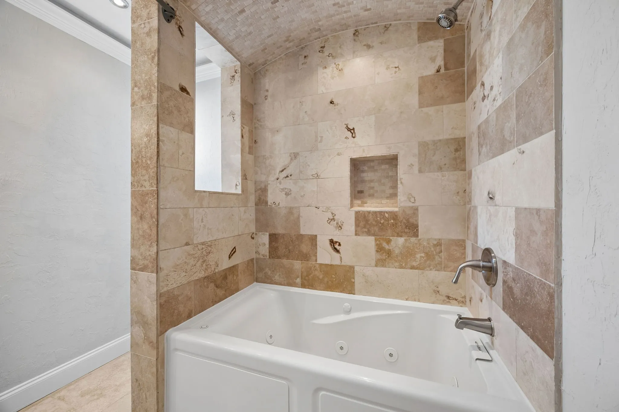 Condominium For Rent in Dallas County , 5100 Verde Valley Lane 143, Dallas, Texas 75254, 2 Bedroom, 2 Bathroom, Garage spaces, 1,013 Sqft, built in 1982, mls#21388932, Real Estate Agent in Dallas, Homes For Rent in Dallas county, Homes For Rent in Dallas, Realtor in Dallas Texas, Real Estate Brokerage Independent Realty Texas, Luminita Cordes Realtor
