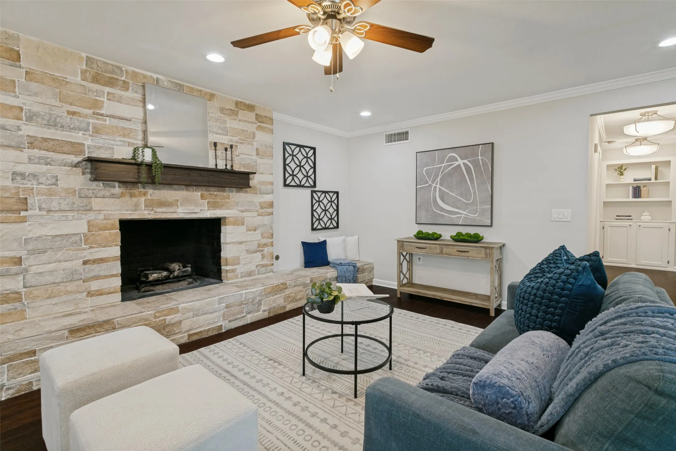 Single Family Residence For Sale in Dallas County , 1728 Mapleton Drive, Dallas, Texas 75228, 4 Bedroom, 2 Bathroom, 2 Garage spaces, 2,142 Sqft, built in 1961, mls#21388979, Real Estate Agent in Dallas, Homes For Sale in Dallas county, Homes For Sale in Dallas, Realtor in Dallas Texas, Real Estate Brokerage Independent Realty Texas, Luminita Cordes Realtor