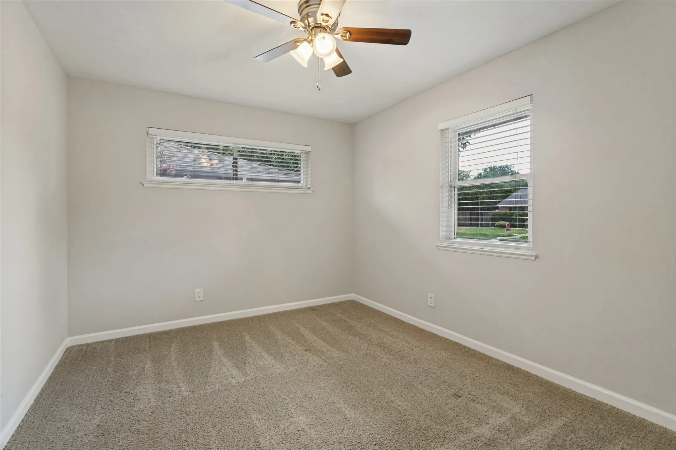 Single Family Residence For Sale in Dallas County , 1728 Mapleton Drive, Dallas, Texas 75228, 4 Bedroom, 2 Bathroom, 2 Garage spaces, 2,142 Sqft, built in 1961, mls#21388979, Real Estate Agent in Dallas, Homes For Sale in Dallas county, Homes For Sale in Dallas, Realtor in Dallas Texas, Real Estate Brokerage Independent Realty Texas, Luminita Cordes Realtor