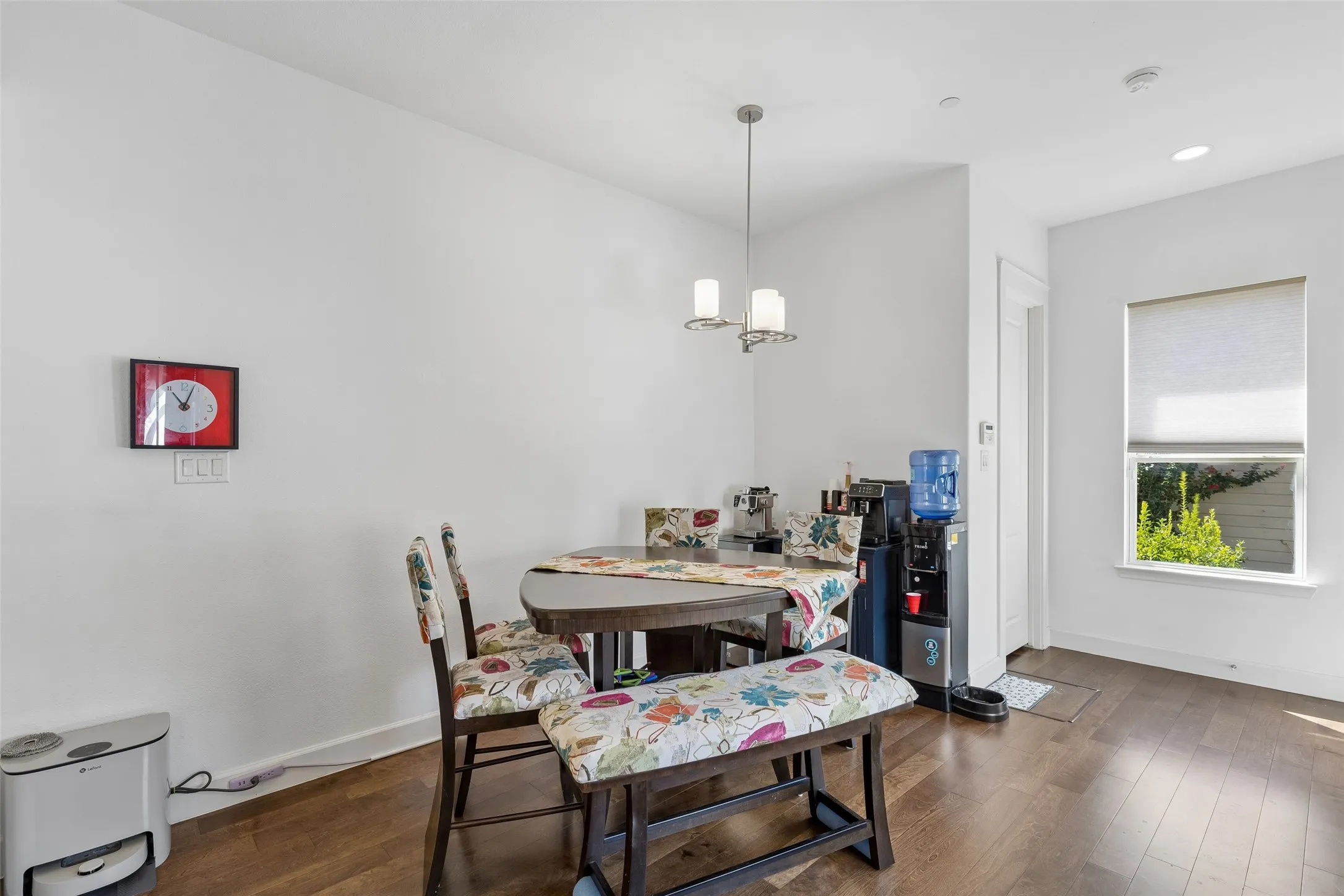 Townhouse For Sale in Denton County , 1016 Gardenia Street, Carrollton, Texas 75007, 2 Bedroom, 3 Bathroom, 2 Garage spaces, 2,050 Sqft, built in 2016, mls#21383637, Real Estate Agent in Carrollton, Homes For Sale in Denton county, Homes For Sale in Carrollton, Realtor in Carrollton Texas, Real Estate Brokerage Independent Realty Texas, Luminita Cordes Realtor
