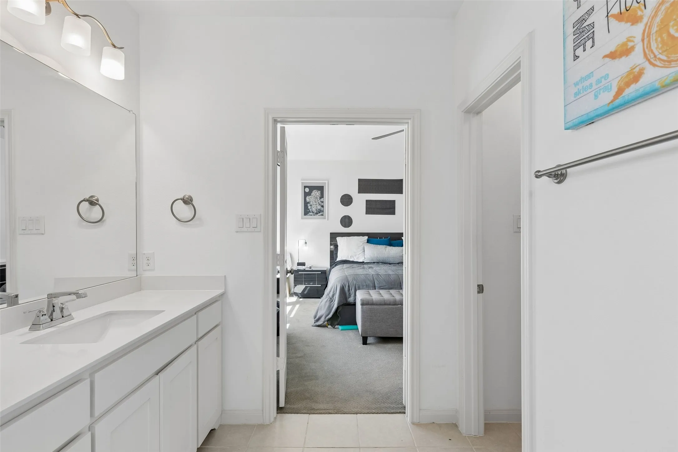 Townhouse For Sale in Denton County , 1016 Gardenia Street, Carrollton, Texas 75007, 2 Bedroom, 3 Bathroom, 2 Garage spaces, 2,050 Sqft, built in 2016, mls#21383637, Real Estate Agent in Carrollton, Homes For Sale in Denton county, Homes For Sale in Carrollton, Realtor in Carrollton Texas, Real Estate Brokerage Independent Realty Texas, Luminita Cordes Realtor