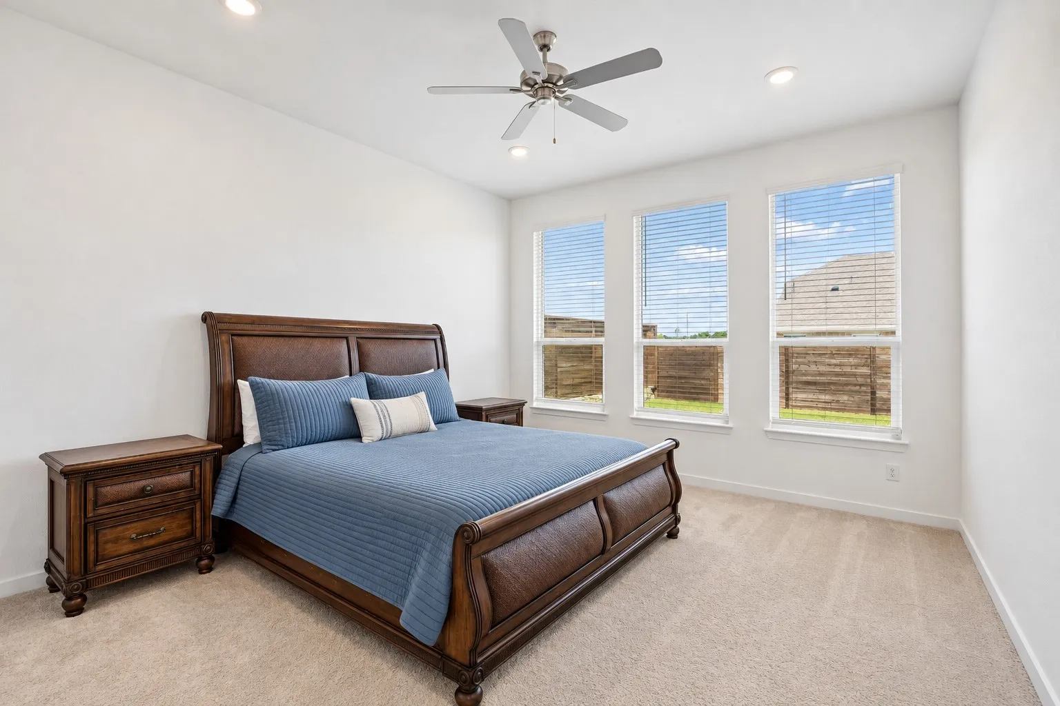Single Family Residence For Sale in Dallas County , 3617 Swan Shadow, Mesquite, Texas 75181, 5 Bedroom, 4 Bathroom, 2 Garage spaces, 3,275 Sqft, built in 2024, mls#21389177, Real Estate Agent in Mesquite, Homes For Sale in Dallas county, Homes For Sale in Mesquite, Realtor in Mesquite Texas, Real Estate Brokerage Independent Realty Texas, Luminita Cordes Realtor