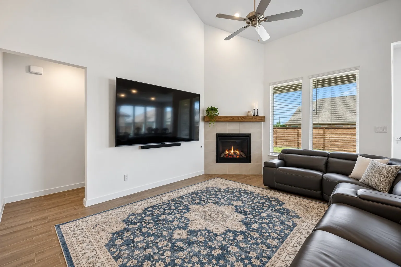 Single Family Residence For Sale in Dallas County , 3617 Swan Shadow, Mesquite, Texas 75181, 5 Bedroom, 4 Bathroom, 2 Garage spaces, 3,275 Sqft, built in 2024, mls#21389177, Real Estate Agent in Mesquite, Homes For Sale in Dallas county, Homes For Sale in Mesquite, Realtor in Mesquite Texas, Real Estate Brokerage Independent Realty Texas, Luminita Cordes Realtor