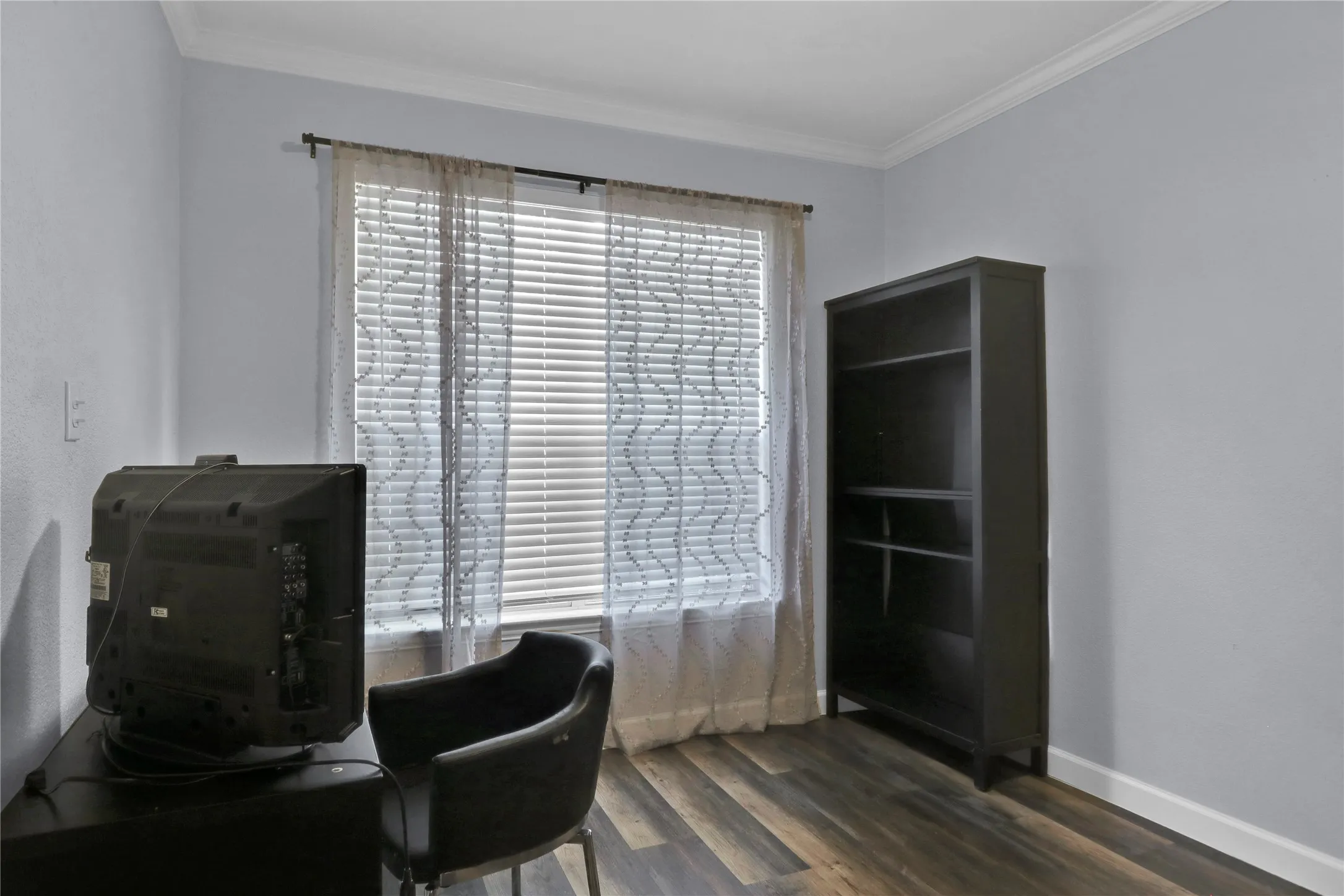 Front room. Perfect for a home office.