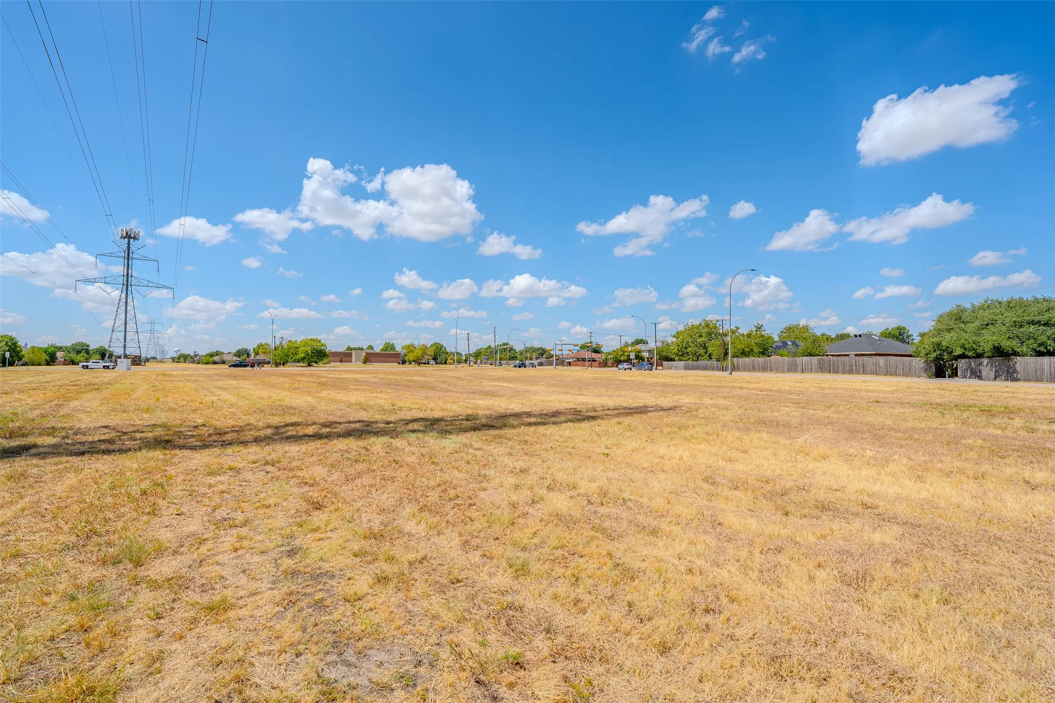 Unimproved Land For Sale in Tarrant County , 1300 Southeast Parkway, Arlington, Texas 76018, 0, 0, Garage spaces, 0 Sqft, built in 0, mls#21381789, Real Estate Agent in Arlington, Homes For Sale in Tarrant county, Homes For Sale in Arlington, Realtor in Arlington Texas, Real Estate Brokerage Independent Realty Texas, Luminita Cordes Realtor