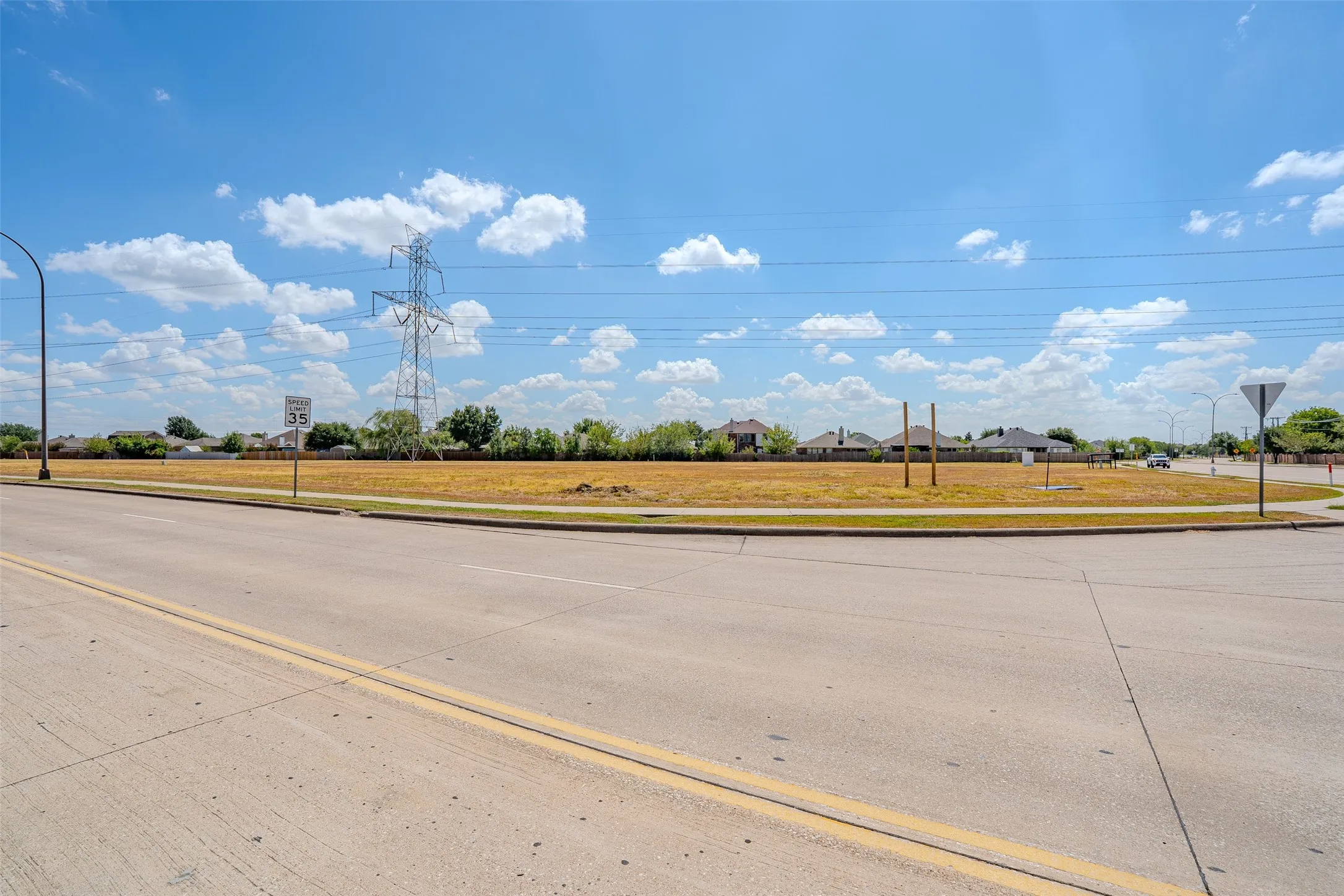 Unimproved Land For Sale in Tarrant County , 1300 Southeast Parkway, Arlington, Texas 76018, 0, 0, Garage spaces, 0 Sqft, built in 0, mls#21381789, Real Estate Agent in Arlington, Homes For Sale in Tarrant county, Homes For Sale in Arlington, Realtor in Arlington Texas, Real Estate Brokerage Independent Realty Texas, Luminita Cordes Realtor
