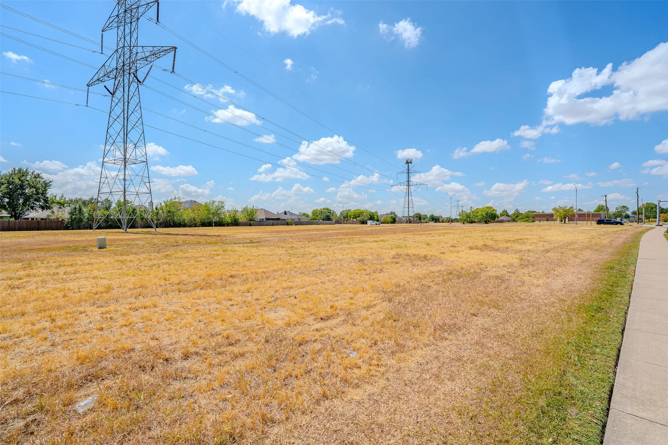 Unimproved Land For Sale in Tarrant County , 1300 Southeast Parkway, Arlington, Texas 76018, 0, 0, Garage spaces, 0 Sqft, built in 0, mls#21381789, Real Estate Agent in Arlington, Homes For Sale in Tarrant county, Homes For Sale in Arlington, Realtor in Arlington Texas, Real Estate Brokerage Independent Realty Texas, Luminita Cordes Realtor