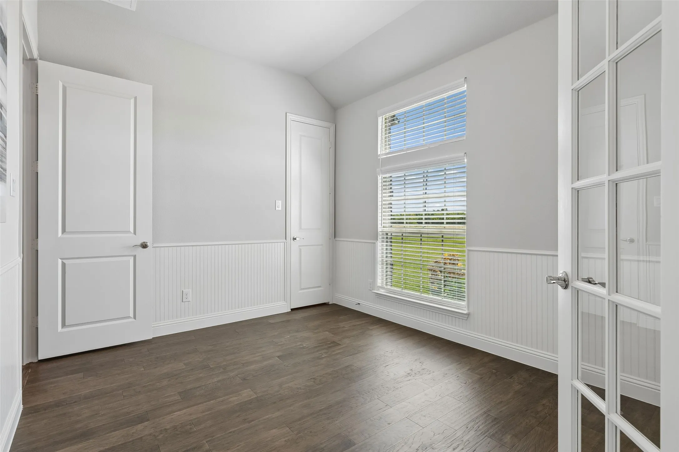 Single Family Residence For Sale in Collin County , 6925 County Road 469, Mc Kinney, Texas 75071, 4 Bedroom, 2 Bathroom, 2 Garage spaces, 2,449 Sqft, built in 2019, mls#21388464, Real Estate Agent in Mc Kinney, Homes For Sale in Collin county, Homes For Sale in Mc Kinney, Realtor in Mc Kinney Texas, Real Estate Brokerage Independent Realty Texas, Luminita Cordes Realtor