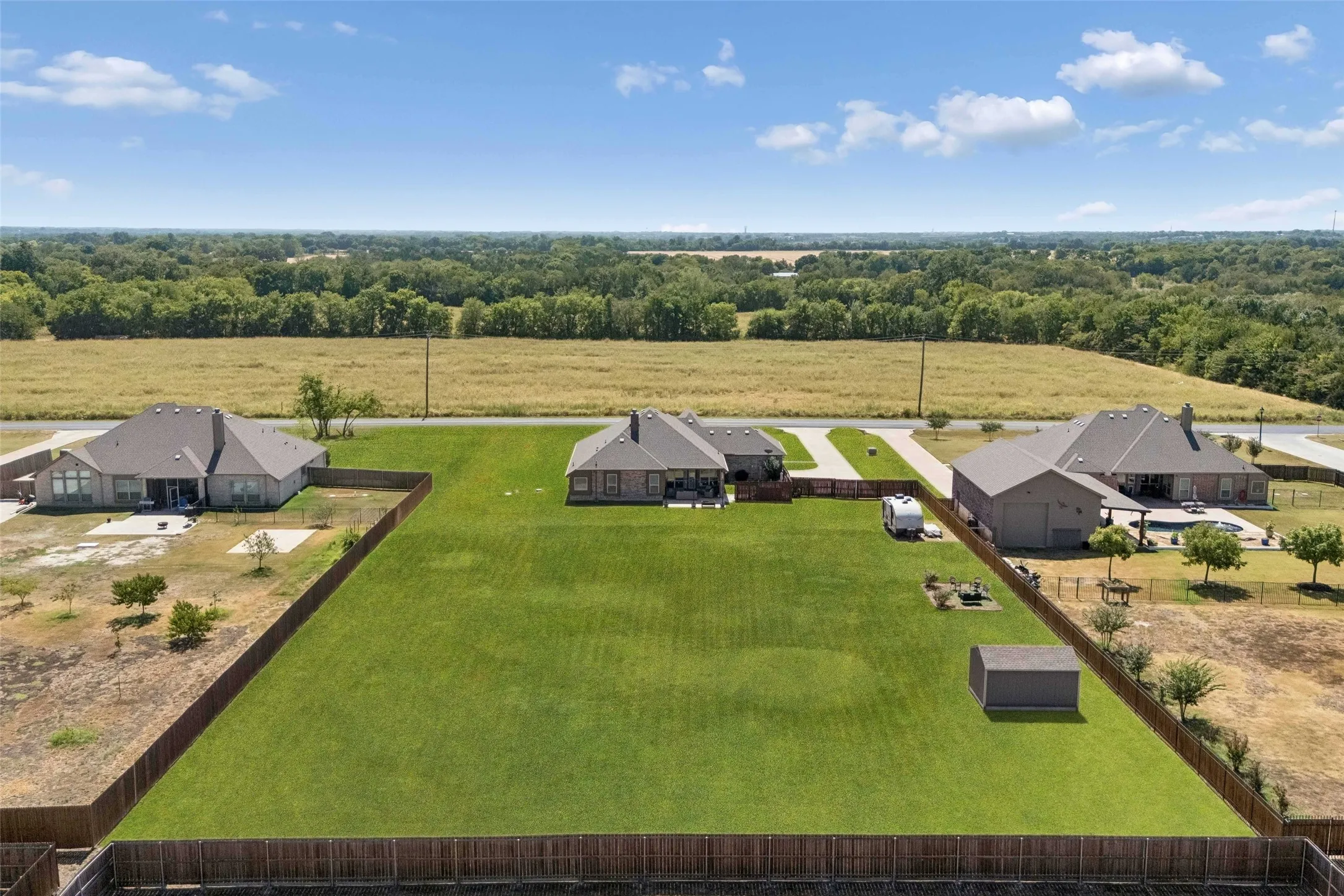Single Family Residence For Sale in Collin County , 6925 County Road 469, Mc Kinney, Texas 75071, 4 Bedroom, 2 Bathroom, 2 Garage spaces, 2,449 Sqft, built in 2019, mls#21388464, Real Estate Agent in Mc Kinney, Homes For Sale in Collin county, Homes For Sale in Mc Kinney, Realtor in Mc Kinney Texas, Real Estate Brokerage Independent Realty Texas, Luminita Cordes Realtor