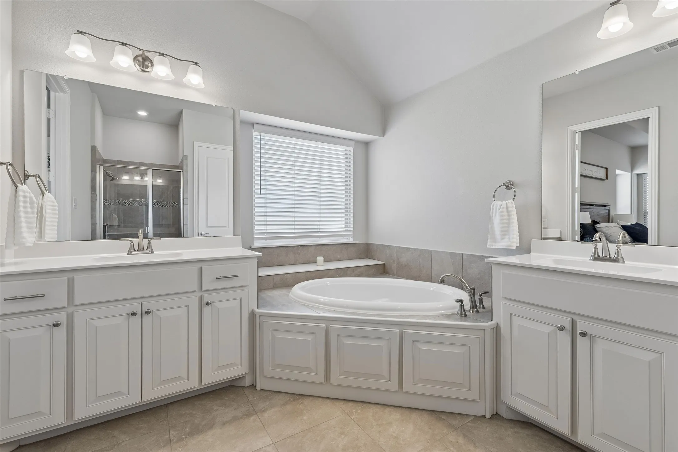Single Family Residence For Sale in Collin County , 6925 County Road 469, Mc Kinney, Texas 75071, 4 Bedroom, 2 Bathroom, 2 Garage spaces, 2,449 Sqft, built in 2019, mls#21388464, Real Estate Agent in Mc Kinney, Homes For Sale in Collin county, Homes For Sale in Mc Kinney, Realtor in Mc Kinney Texas, Real Estate Brokerage Independent Realty Texas, Luminita Cordes Realtor