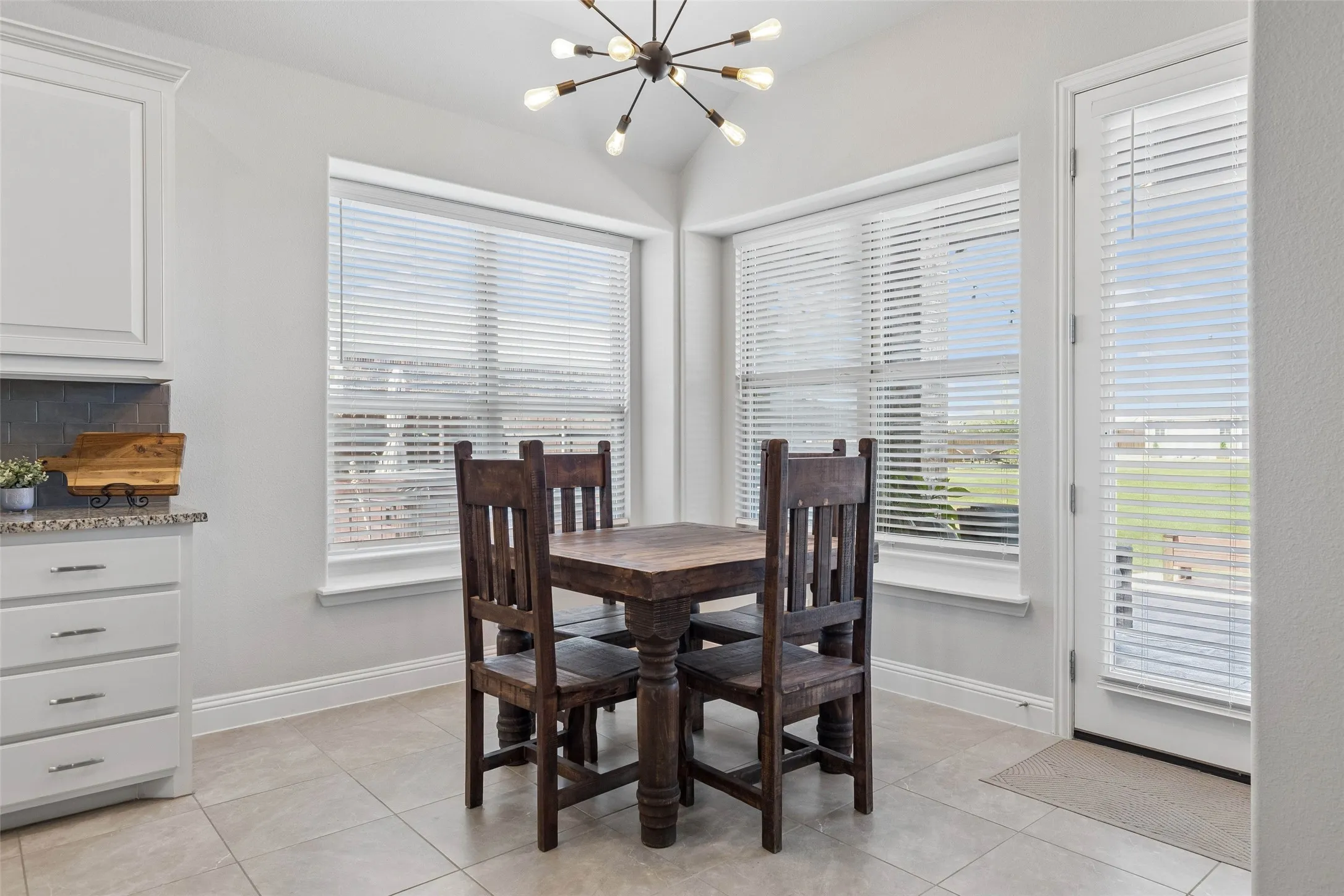 Single Family Residence For Sale in Collin County , 6925 County Road 469, Mc Kinney, Texas 75071, 4 Bedroom, 2 Bathroom, 2 Garage spaces, 2,449 Sqft, built in 2019, mls#21388464, Real Estate Agent in Mc Kinney, Homes For Sale in Collin county, Homes For Sale in Mc Kinney, Realtor in Mc Kinney Texas, Real Estate Brokerage Independent Realty Texas, Luminita Cordes Realtor