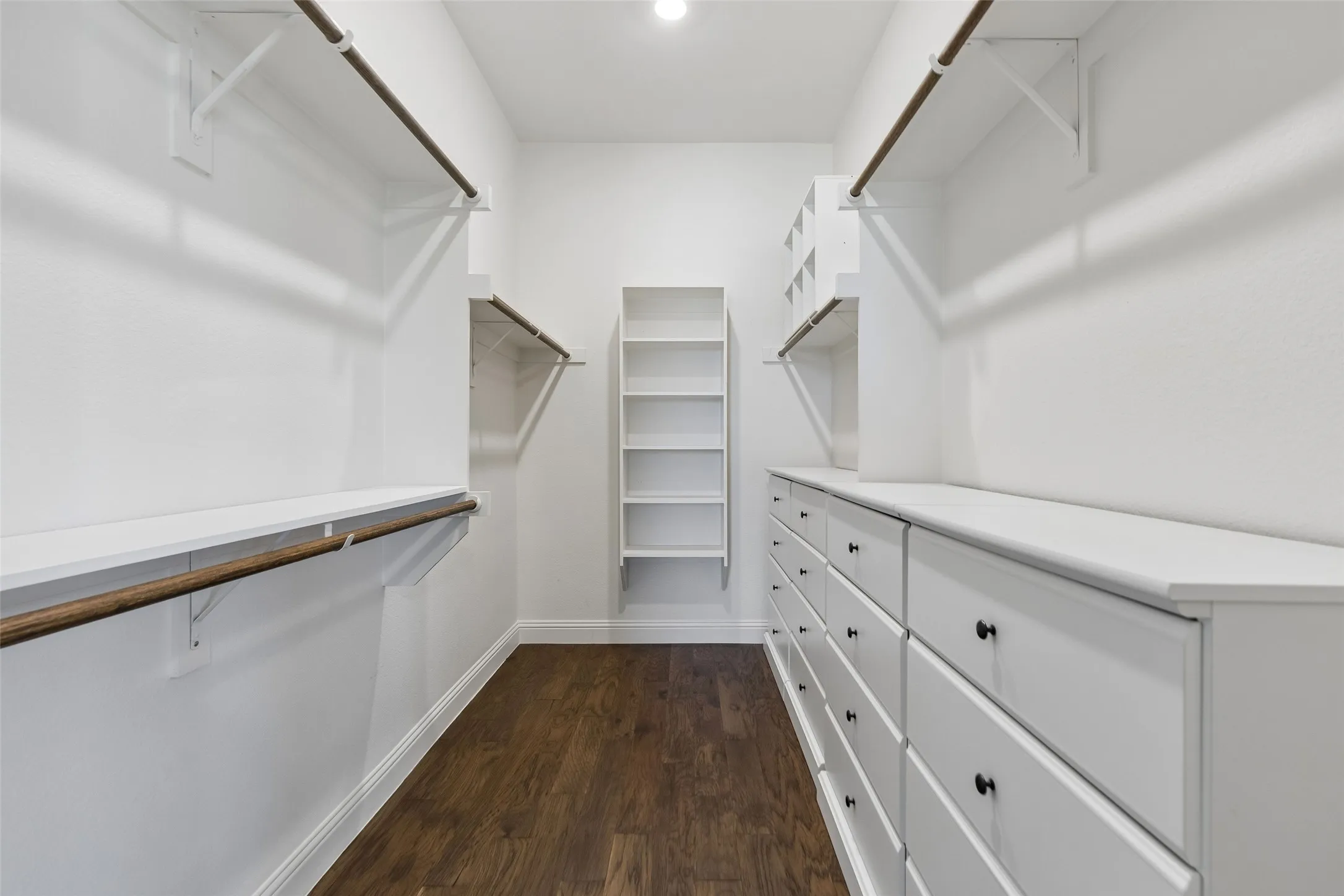 Single Family Residence For Sale in Collin County , 6925 County Road 469, Mc Kinney, Texas 75071, 4 Bedroom, 2 Bathroom, 2 Garage spaces, 2,449 Sqft, built in 2019, mls#21388464, Real Estate Agent in Mc Kinney, Homes For Sale in Collin county, Homes For Sale in Mc Kinney, Realtor in Mc Kinney Texas, Real Estate Brokerage Independent Realty Texas, Luminita Cordes Realtor