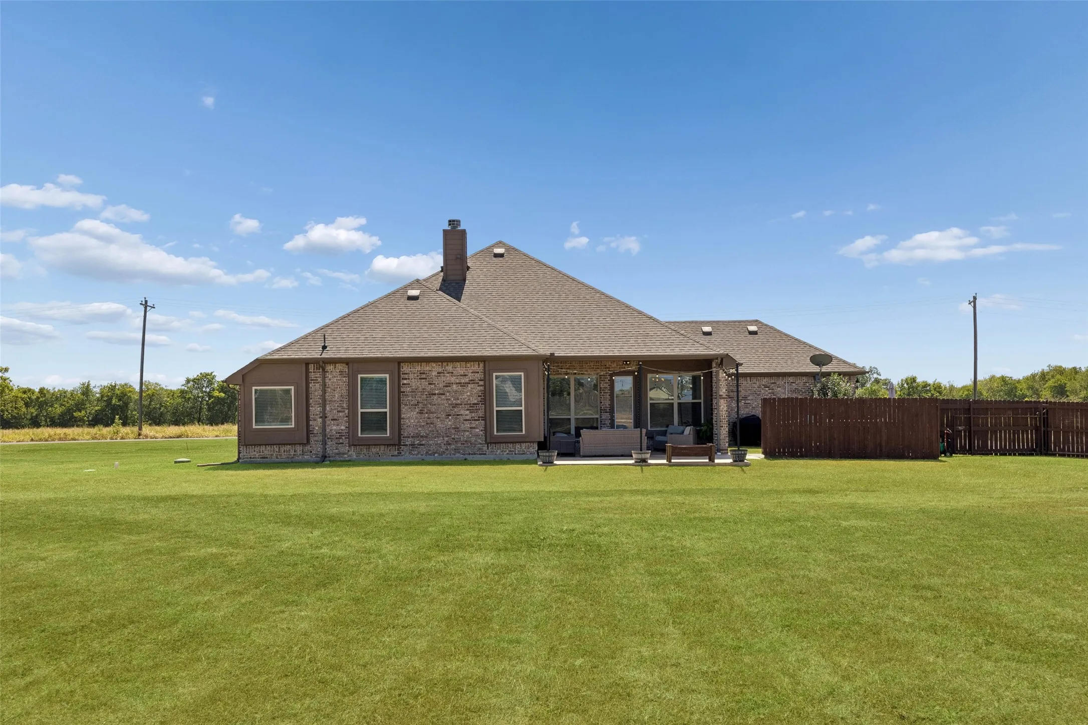 Single Family Residence For Sale in Collin County , 6925 County Road 469, Mc Kinney, Texas 75071, 4 Bedroom, 2 Bathroom, 2 Garage spaces, 2,449 Sqft, built in 2019, mls#21388464, Real Estate Agent in Mc Kinney, Homes For Sale in Collin county, Homes For Sale in Mc Kinney, Realtor in Mc Kinney Texas, Real Estate Brokerage Independent Realty Texas, Luminita Cordes Realtor
