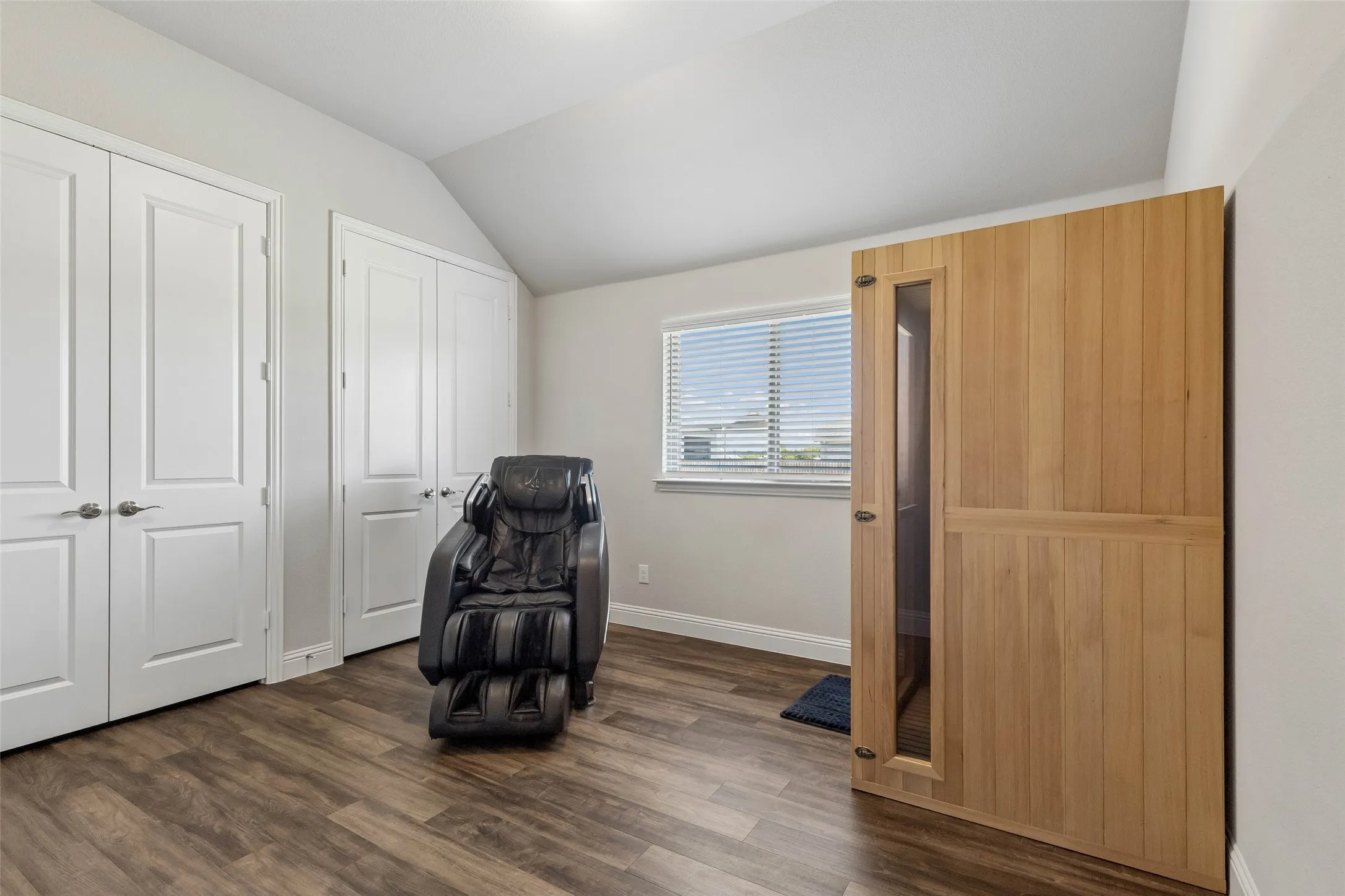 Single Family Residence For Sale in Collin County , 6925 County Road 469, Mc Kinney, Texas 75071, 4 Bedroom, 2 Bathroom, 2 Garage spaces, 2,449 Sqft, built in 2019, mls#21388464, Real Estate Agent in Mc Kinney, Homes For Sale in Collin county, Homes For Sale in Mc Kinney, Realtor in Mc Kinney Texas, Real Estate Brokerage Independent Realty Texas, Luminita Cordes Realtor