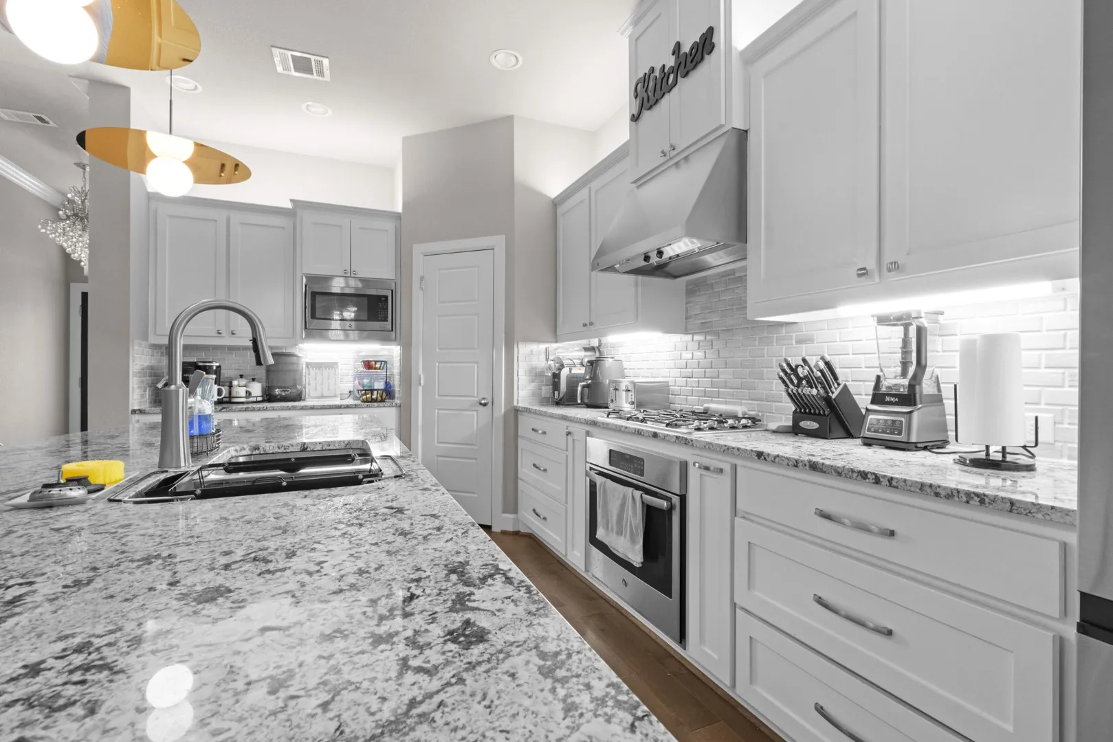 Single Family Residence For Sale in Collin County , 5417 Harbour Road, Richardson, Texas 75082, 4 Bedroom, 4 Bathroom, 2 Garage spaces, 2,930 Sqft, built in 2016, mls#21389391, Real Estate Agent in Richardson, Homes For Sale in Collin county, Homes For Sale in Richardson, Realtor in Richardson Texas, Real Estate Brokerage Independent Realty Texas, Luminita Cordes Realtor