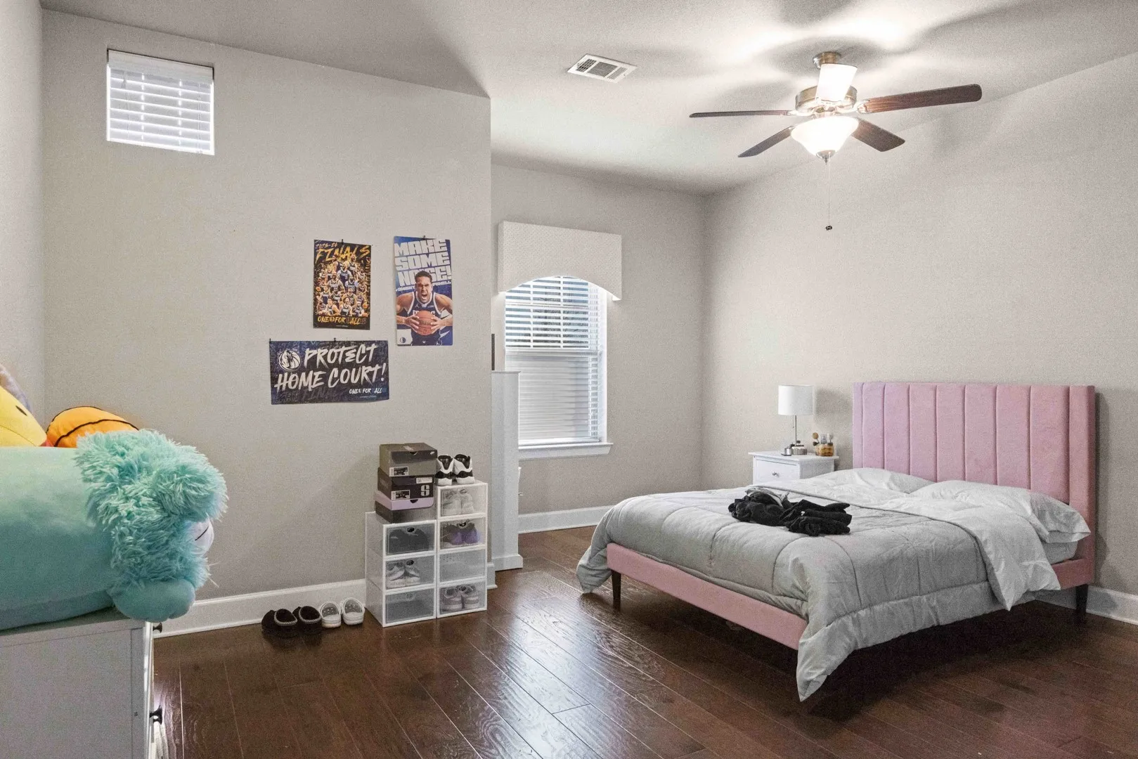 Single Family Residence For Sale in Collin County , 5417 Harbour Road, Richardson, Texas 75082, 4 Bedroom, 4 Bathroom, 2 Garage spaces, 2,930 Sqft, built in 2016, mls#21389391, Real Estate Agent in Richardson, Homes For Sale in Collin county, Homes For Sale in Richardson, Realtor in Richardson Texas, Real Estate Brokerage Independent Realty Texas, Luminita Cordes Realtor
