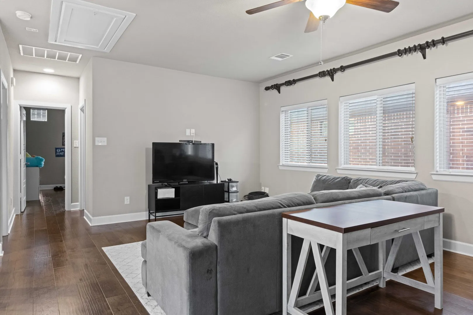 Single Family Residence For Sale in Collin County , 5417 Harbour Road, Richardson, Texas 75082, 4 Bedroom, 4 Bathroom, 2 Garage spaces, 2,930 Sqft, built in 2016, mls#21389391, Real Estate Agent in Richardson, Homes For Sale in Collin county, Homes For Sale in Richardson, Realtor in Richardson Texas, Real Estate Brokerage Independent Realty Texas, Luminita Cordes Realtor
