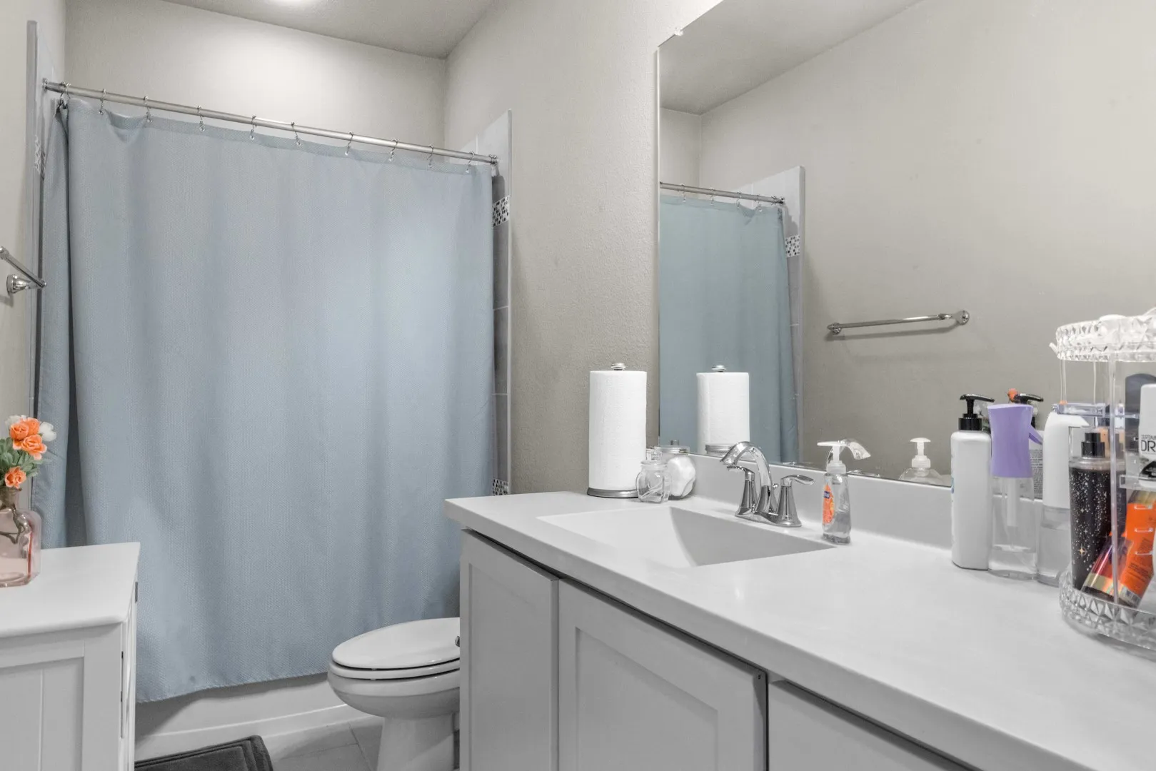 Single Family Residence For Sale in Collin County , 5417 Harbour Road, Richardson, Texas 75082, 4 Bedroom, 4 Bathroom, 2 Garage spaces, 2,930 Sqft, built in 2016, mls#21389391, Real Estate Agent in Richardson, Homes For Sale in Collin county, Homes For Sale in Richardson, Realtor in Richardson Texas, Real Estate Brokerage Independent Realty Texas, Luminita Cordes Realtor