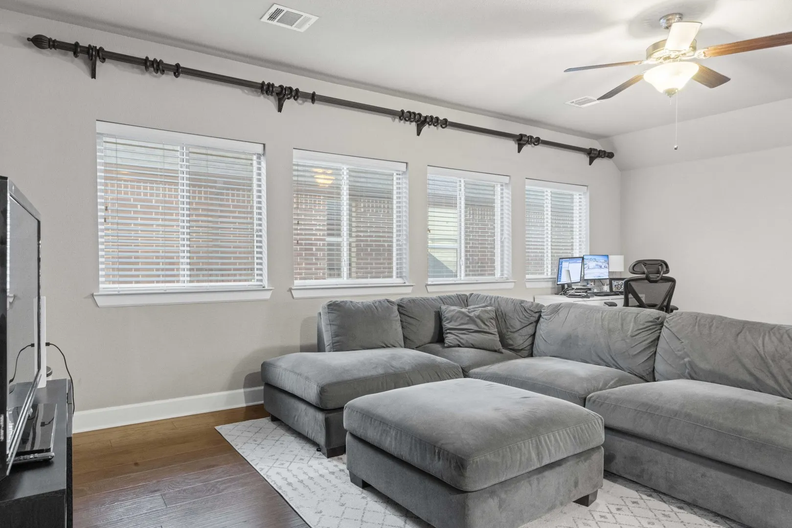Single Family Residence For Sale in Collin County , 5417 Harbour Road, Richardson, Texas 75082, 4 Bedroom, 4 Bathroom, 2 Garage spaces, 2,930 Sqft, built in 2016, mls#21389391, Real Estate Agent in Richardson, Homes For Sale in Collin county, Homes For Sale in Richardson, Realtor in Richardson Texas, Real Estate Brokerage Independent Realty Texas, Luminita Cordes Realtor