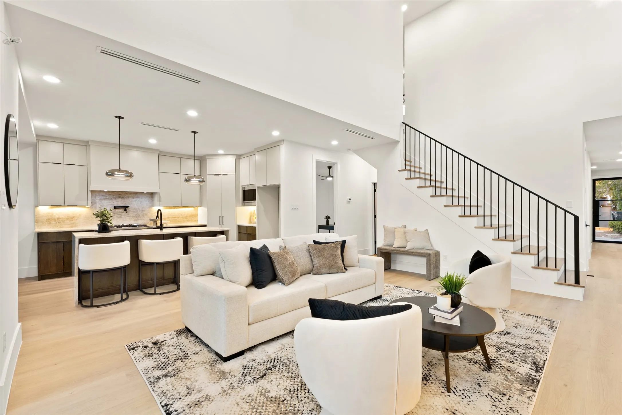 Single Family Residence For Sale in Dallas County , 433 Cleaves Street, Dallas, Texas 75203, 4 Bedroom, 3 Bathroom, 2 Garage spaces, 2,400 Sqft, built in 2026, mls#21389427, Real Estate Agent in Dallas, Homes For Sale in Dallas county, Homes For Sale in Dallas, Realtor in Dallas Texas, Real Estate Brokerage Independent Realty Texas, Luminita Cordes Realtor