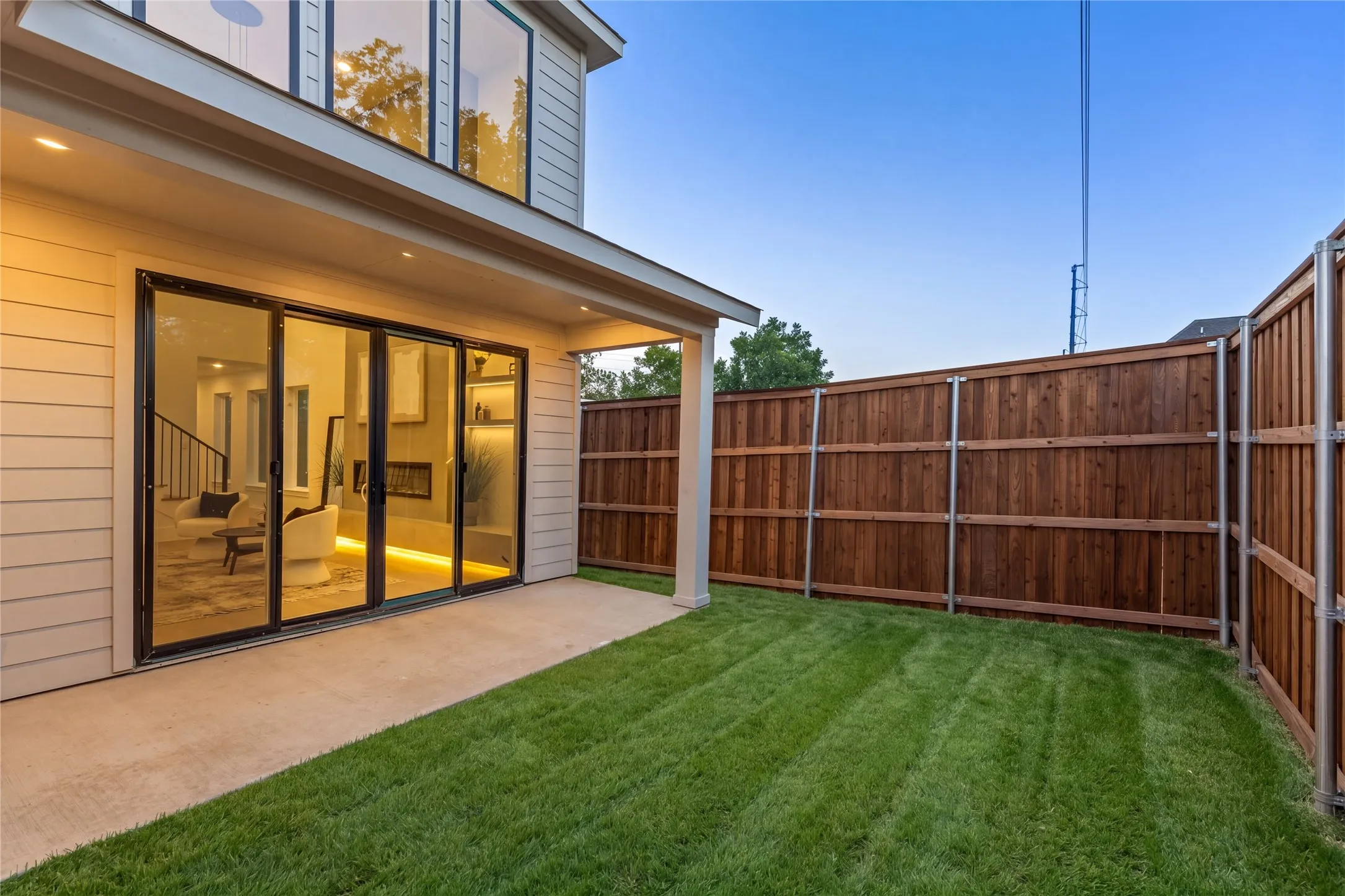 Single Family Residence For Sale in Dallas County , 433 Cleaves Street, Dallas, Texas 75203, 4 Bedroom, 3 Bathroom, 2 Garage spaces, 2,400 Sqft, built in 2026, mls#21389427, Real Estate Agent in Dallas, Homes For Sale in Dallas county, Homes For Sale in Dallas, Realtor in Dallas Texas, Real Estate Brokerage Independent Realty Texas, Luminita Cordes Realtor