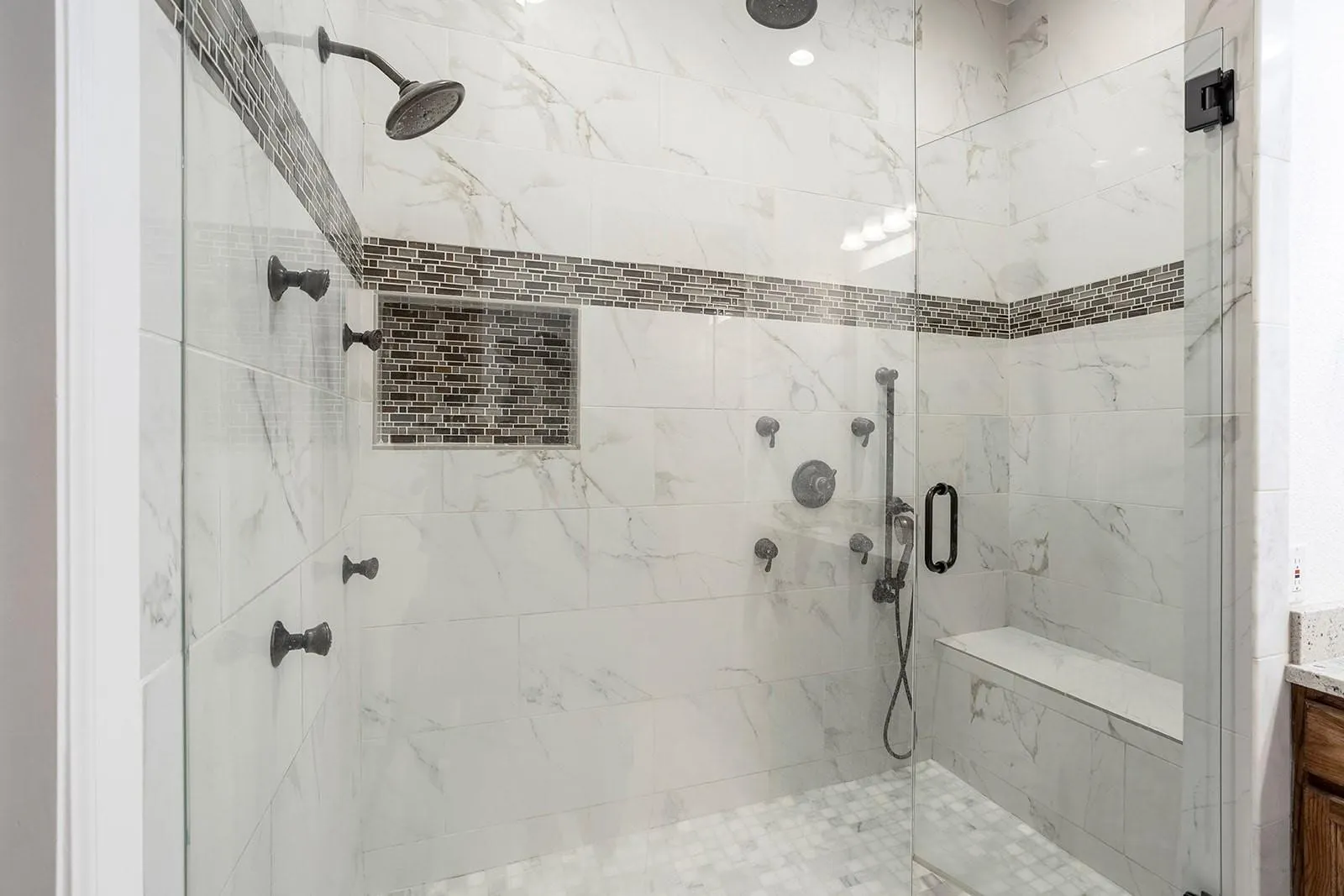 Single Family Residence For Sale in Dallas County , 1111 Ervin Lane, Mesquite, Texas 75149, 3 Bedroom, 2 Bathroom, Garage spaces, 1,150 Sqft, built in 1954, mls#21388529, Real Estate Agent in Mesquite, Homes For Sale in Dallas county, Homes For Sale in Mesquite, Realtor in Mesquite Texas, Real Estate Brokerage Independent Realty Texas, Luminita Cordes Realtor