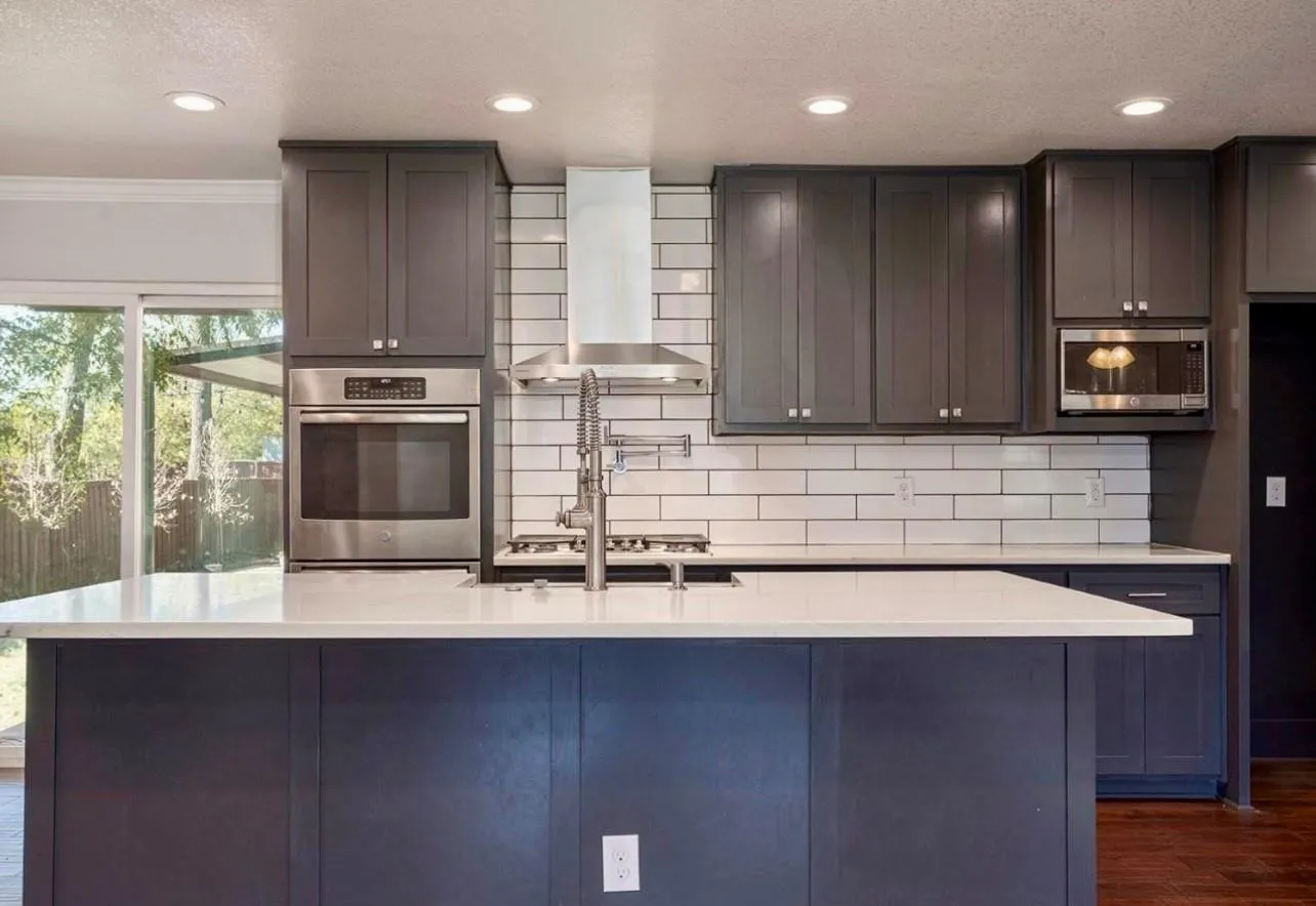 Single Family Residence For Sale in Dallas County , 1111 Ervin Lane, Mesquite, Texas 75149, 3 Bedroom, 2 Bathroom, Garage spaces, 1,150 Sqft, built in 1954, mls#21388529, Real Estate Agent in Mesquite, Homes For Sale in Dallas county, Homes For Sale in Mesquite, Realtor in Mesquite Texas, Real Estate Brokerage Independent Realty Texas, Luminita Cordes Realtor