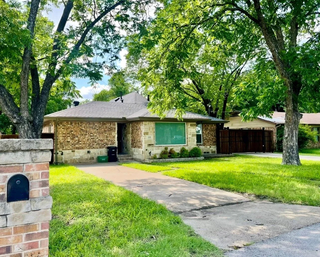 Single Family Residence For Sale