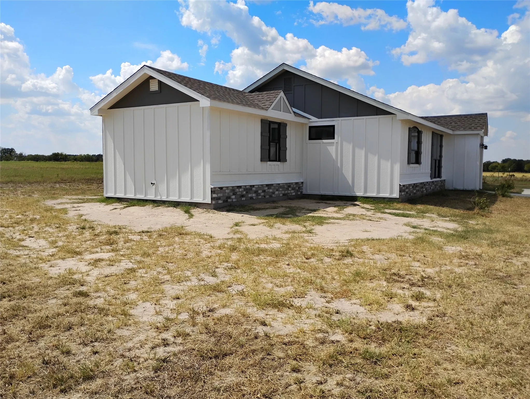Single Family Residence For Sale in Van Zandt County , 1999 County Road 3103, Edgewood, Texas 75117, 3 Bedroom, 2 Bathroom, Garage spaces, 1,300 Sqft, built in 2025, mls#21389371, Real Estate Agent in Edgewood, Homes For Sale in Van Zandt county, Homes For Sale in Edgewood, Realtor in Edgewood Texas, Real Estate Brokerage Independent Realty Texas, Luminita Cordes Realtor