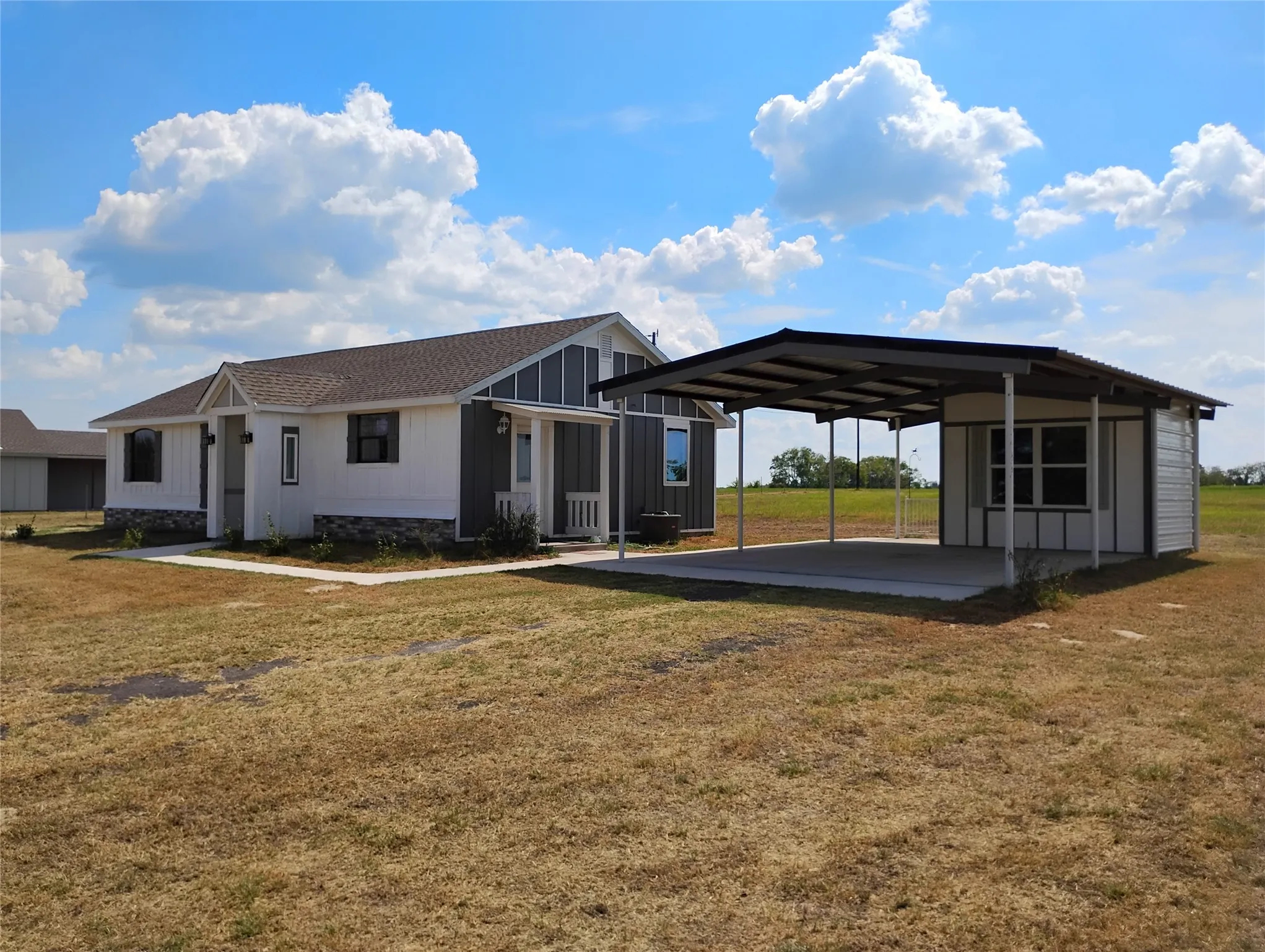 Single Family Residence For Sale in Van Zandt County , 1999 County Road 3103, Edgewood, Texas 75117, 3 Bedroom, 2 Bathroom, Garage spaces, 1,300 Sqft, built in 2025, mls#21389371, Real Estate Agent in Edgewood, Homes For Sale in Van Zandt county, Homes For Sale in Edgewood, Realtor in Edgewood Texas, Real Estate Brokerage Independent Realty Texas, Luminita Cordes Realtor