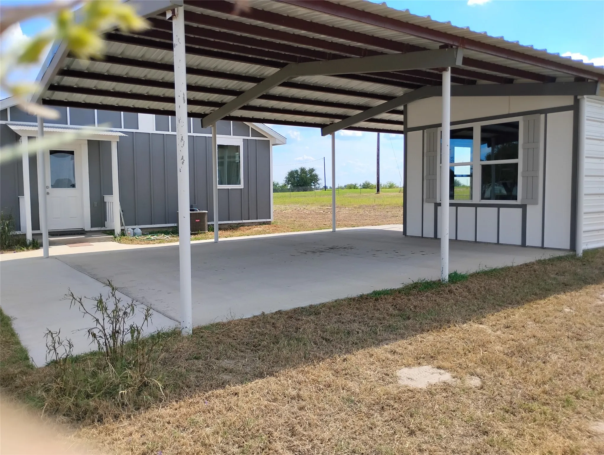 Single Family Residence For Sale in Van Zandt County , 1999 County Road 3103, Edgewood, Texas 75117, 3 Bedroom, 2 Bathroom, Garage spaces, 1,300 Sqft, built in 2025, mls#21389371, Real Estate Agent in Edgewood, Homes For Sale in Van Zandt county, Homes For Sale in Edgewood, Realtor in Edgewood Texas, Real Estate Brokerage Independent Realty Texas, Luminita Cordes Realtor