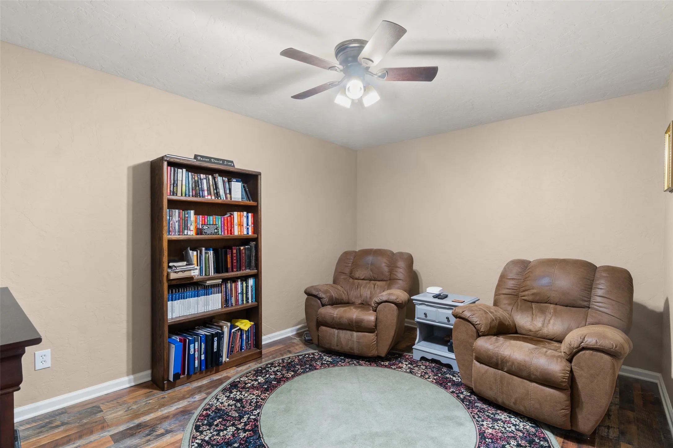 Single Family Residence For Sale in Upshur County , 525 Lake Gladewater Road, Gladewater, Texas 75647, 3 Bedroom, 2 Bathroom, 2 Garage spaces, 2,207 Sqft, built in 2023, mls#21389437, Real Estate Agent in Gladewater, Homes For Sale in Upshur county, Homes For Sale in Gladewater, Realtor in Gladewater Texas, Real Estate Brokerage Independent Realty Texas, Luminita Cordes Realtor