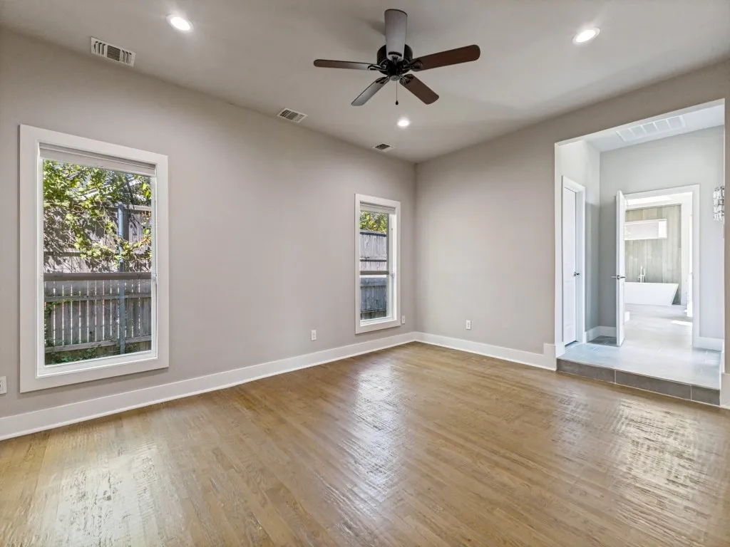 Single Family Residence For Sale in Dallas County , 5611 Richmond Avenue, Dallas, Texas 75206, 5 Bedroom, 4 Bathroom, Garage spaces, 3,734 Sqft, built in 1927, mls#21385847, Real Estate Agent in Dallas, Homes For Sale in Dallas county, Homes For Sale in Dallas, Realtor in Dallas Texas, Real Estate Brokerage Independent Realty Texas, Luminita Cordes Realtor