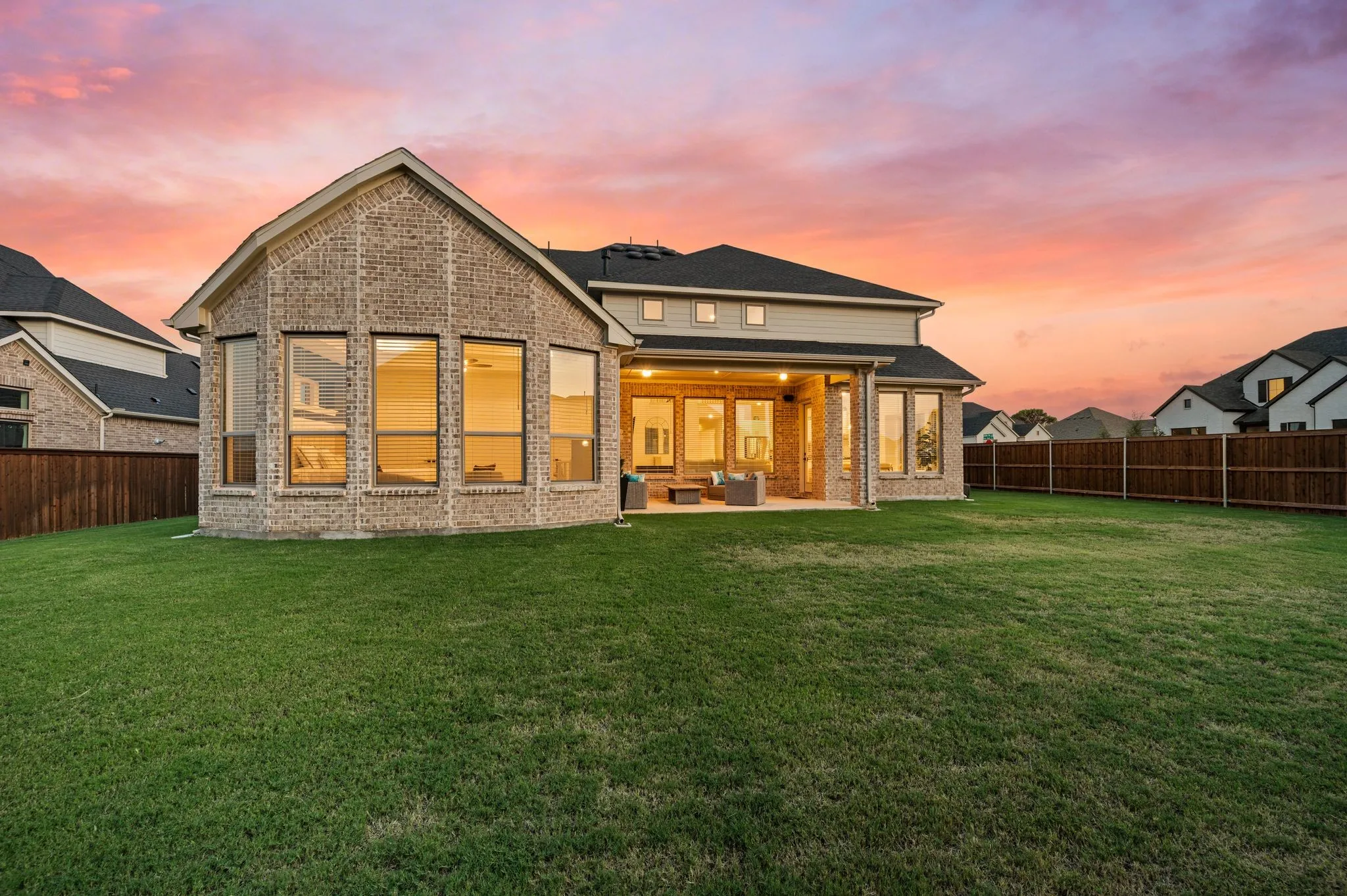 Single Family Residence For Sale in Tarrant County , 2008 Hamilton Park Drive, Mansfield, Texas 76063, 5 Bedroom, 5 Bathroom, 3 Garage spaces, 4,095 Sqft, built in 2024, mls#21389000, Real Estate Agent in Mansfield, Homes For Sale in Tarrant county, Homes For Sale in Mansfield, Realtor in Mansfield Texas, Real Estate Brokerage Independent Realty Texas, Luminita Cordes Realtor