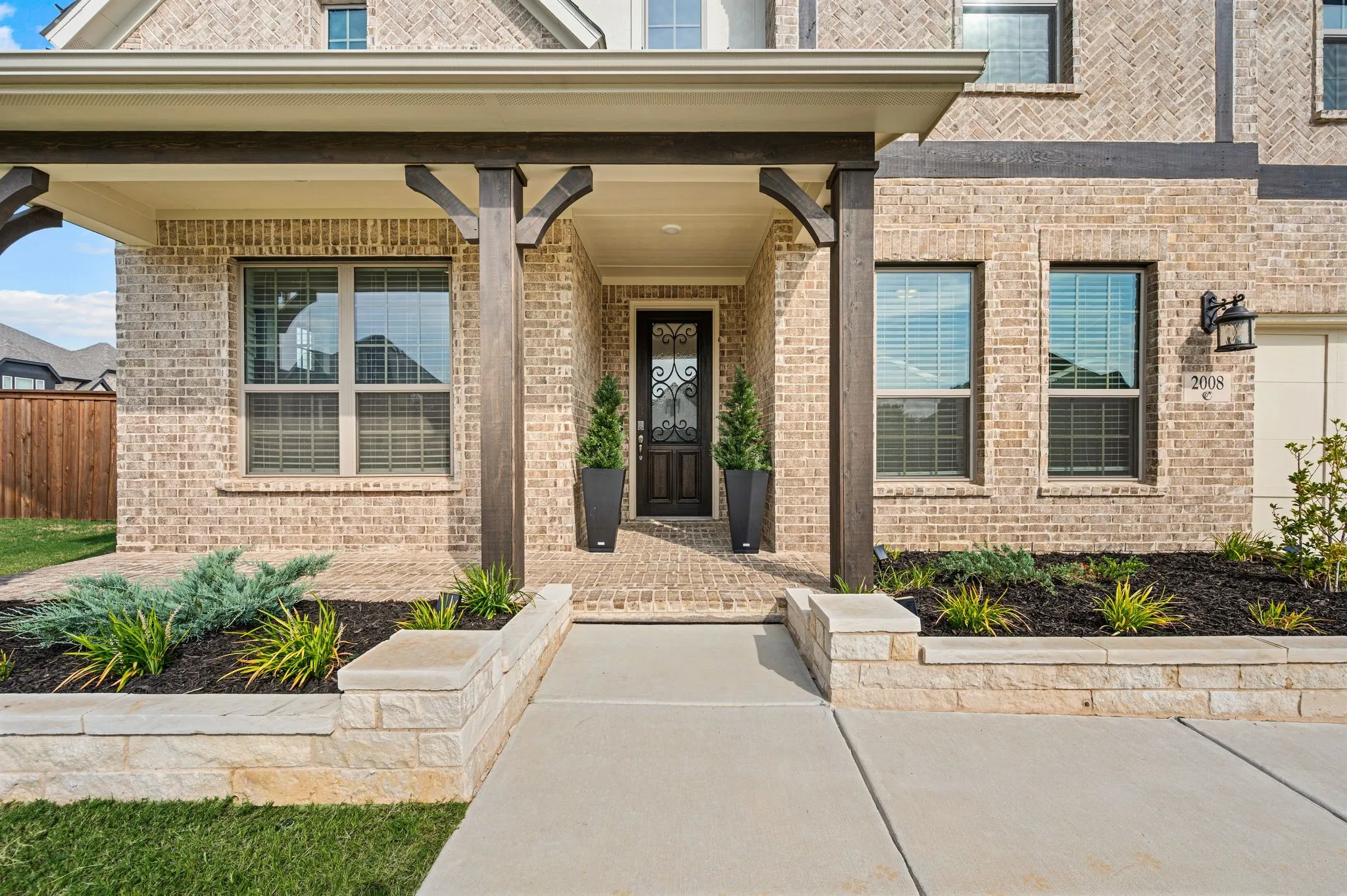 Single Family Residence For Sale in Tarrant County , 2008 Hamilton Park Drive, Mansfield, Texas 76063, 5 Bedroom, 5 Bathroom, 3 Garage spaces, 4,095 Sqft, built in 2024, mls#21389000, Real Estate Agent in Mansfield, Homes For Sale in Tarrant county, Homes For Sale in Mansfield, Realtor in Mansfield Texas, Real Estate Brokerage Independent Realty Texas, Luminita Cordes Realtor