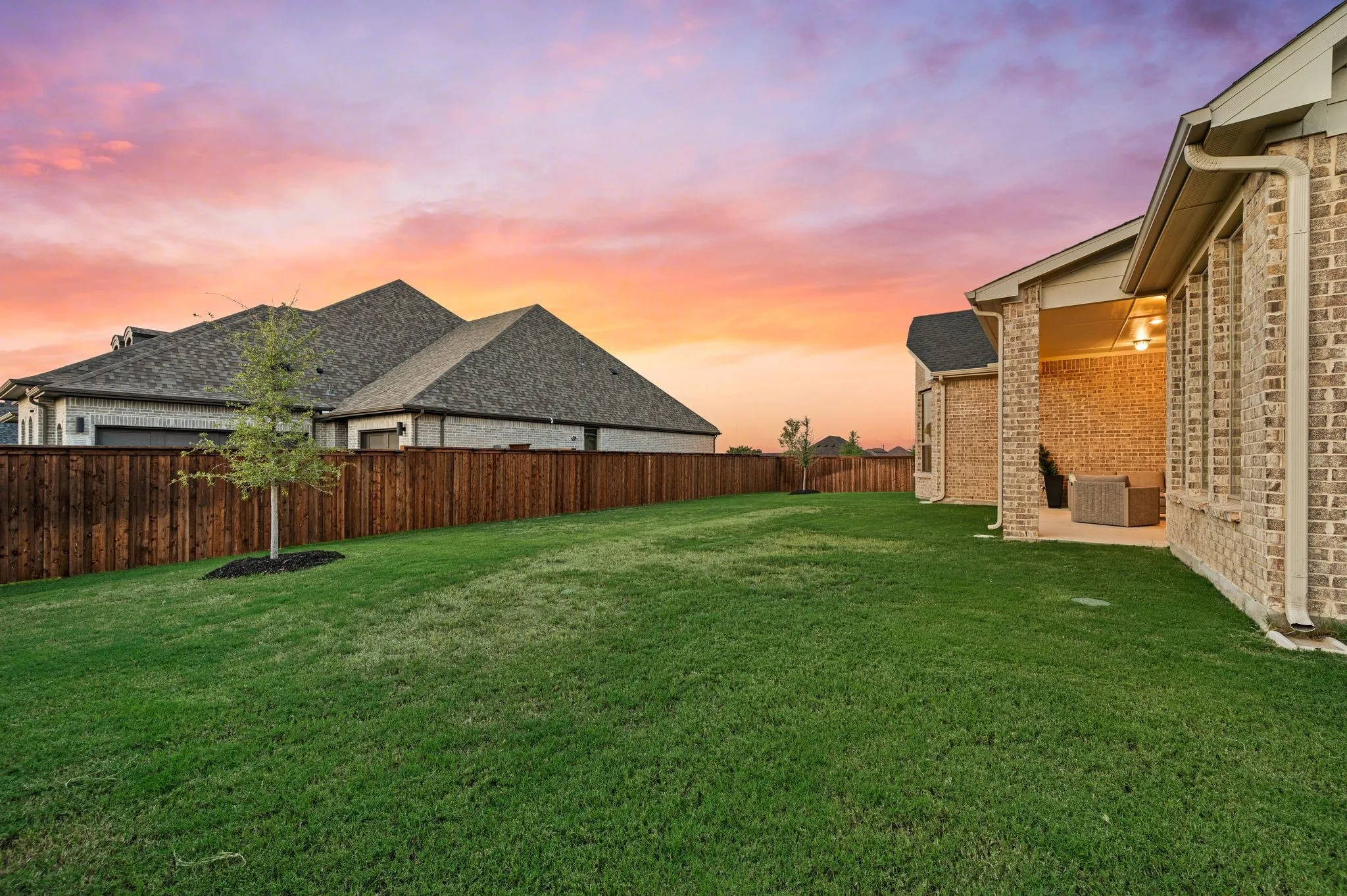 Single Family Residence For Sale in Tarrant County , 2008 Hamilton Park Drive, Mansfield, Texas 76063, 5 Bedroom, 5 Bathroom, 3 Garage spaces, 4,095 Sqft, built in 2024, mls#21389000, Real Estate Agent in Mansfield, Homes For Sale in Tarrant county, Homes For Sale in Mansfield, Realtor in Mansfield Texas, Real Estate Brokerage Independent Realty Texas, Luminita Cordes Realtor