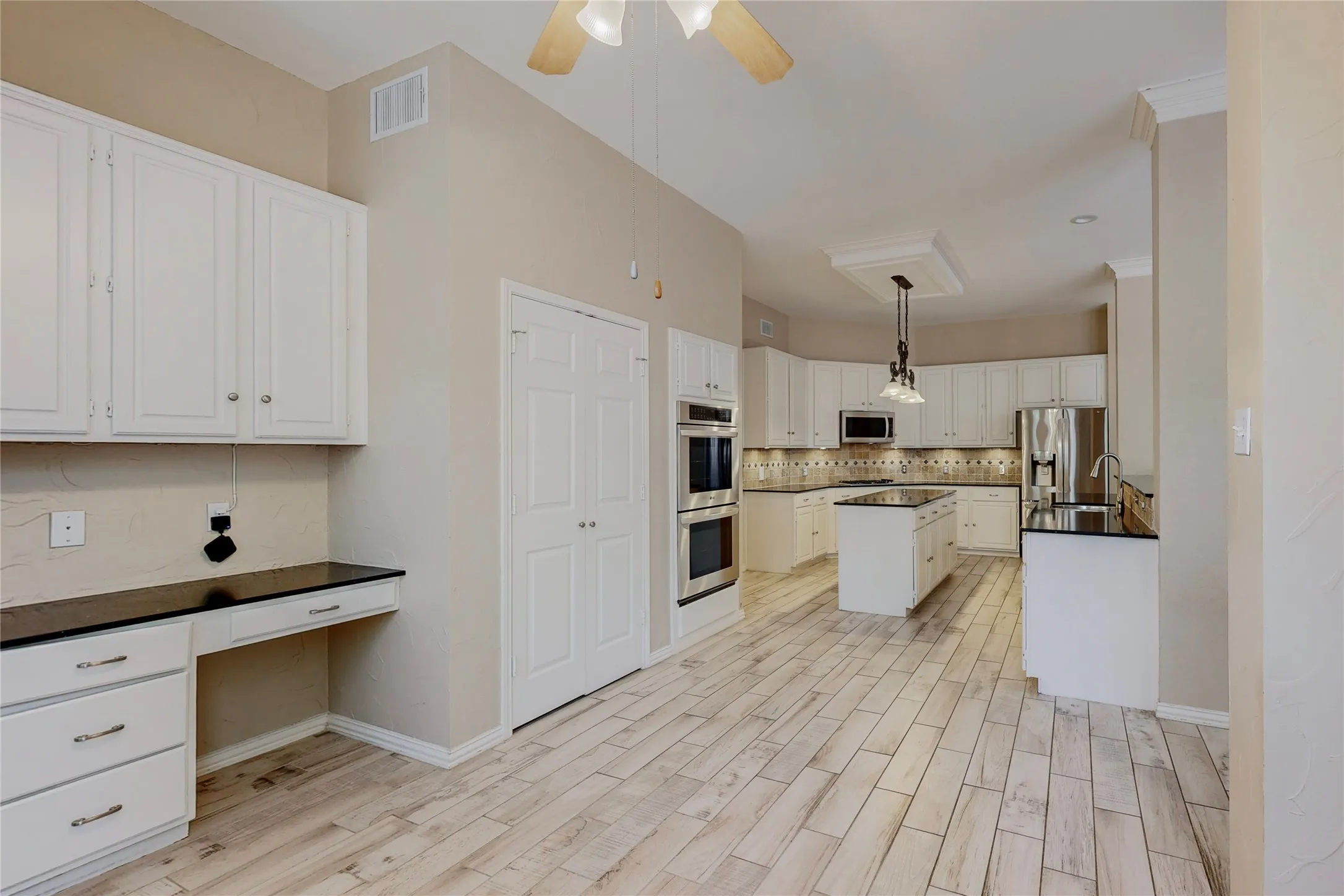 Single Family Residence For Rent in Collin County , 1234 Covina Court, Allen, Texas 75013, 5 Bedroom, 4 Bathroom, 1 Garage spaces, 3,431 Sqft, built in 1995, mls#21389451, Real Estate Agent in Allen, Homes For Rent in Collin county, Homes For Rent in Allen, Realtor in Allen Texas, Real Estate Brokerage Independent Realty Texas, Luminita Cordes Realtor