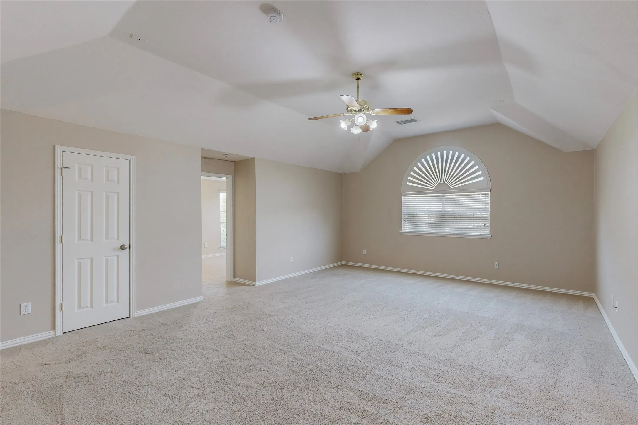 Single Family Residence For Rent in Collin County , 1234 Covina Court, Allen, Texas 75013, 5 Bedroom, 4 Bathroom, 1 Garage spaces, 3,431 Sqft, built in 1995, mls#21389451, Real Estate Agent in Allen, Homes For Rent in Collin county, Homes For Rent in Allen, Realtor in Allen Texas, Real Estate Brokerage Independent Realty Texas, Luminita Cordes Realtor