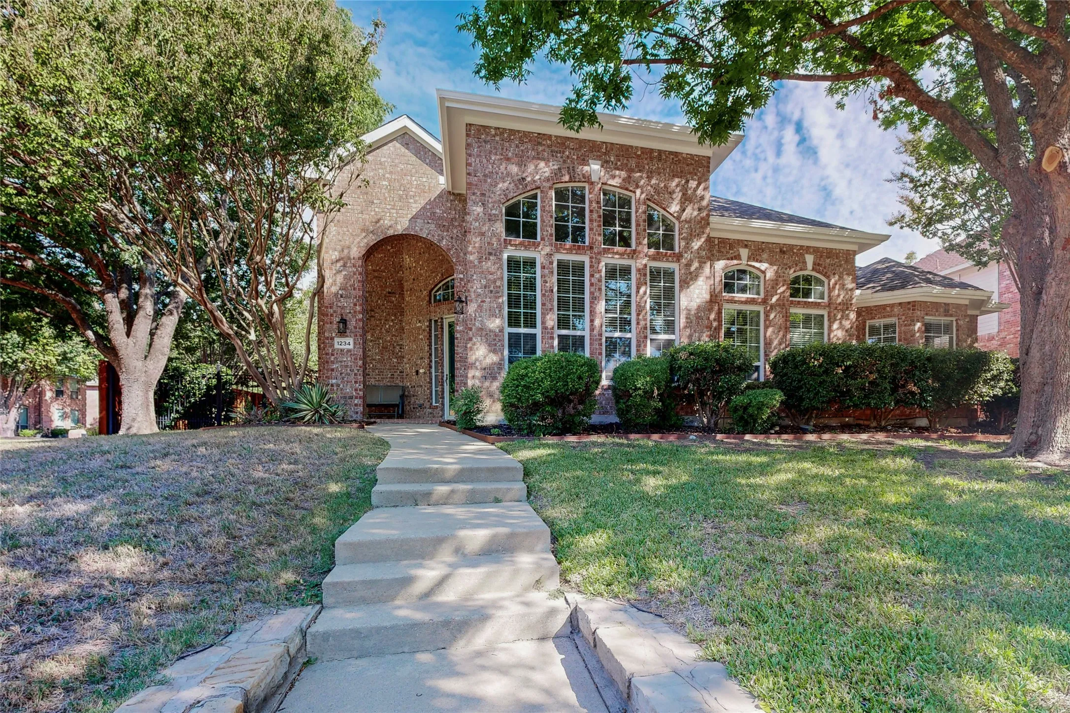 Single Family Residence For Rent in Collin County , 1234 Covina Court, Allen, Texas 75013, 5 Bedroom, 4 Bathroom, 1 Garage spaces, 3,431 Sqft, built in 1995, mls#21389451, Real Estate Agent in Allen, Homes For Rent in Collin county, Homes For Rent in Allen, Realtor in Allen Texas, Real Estate Brokerage Independent Realty Texas, Luminita Cordes Realtor