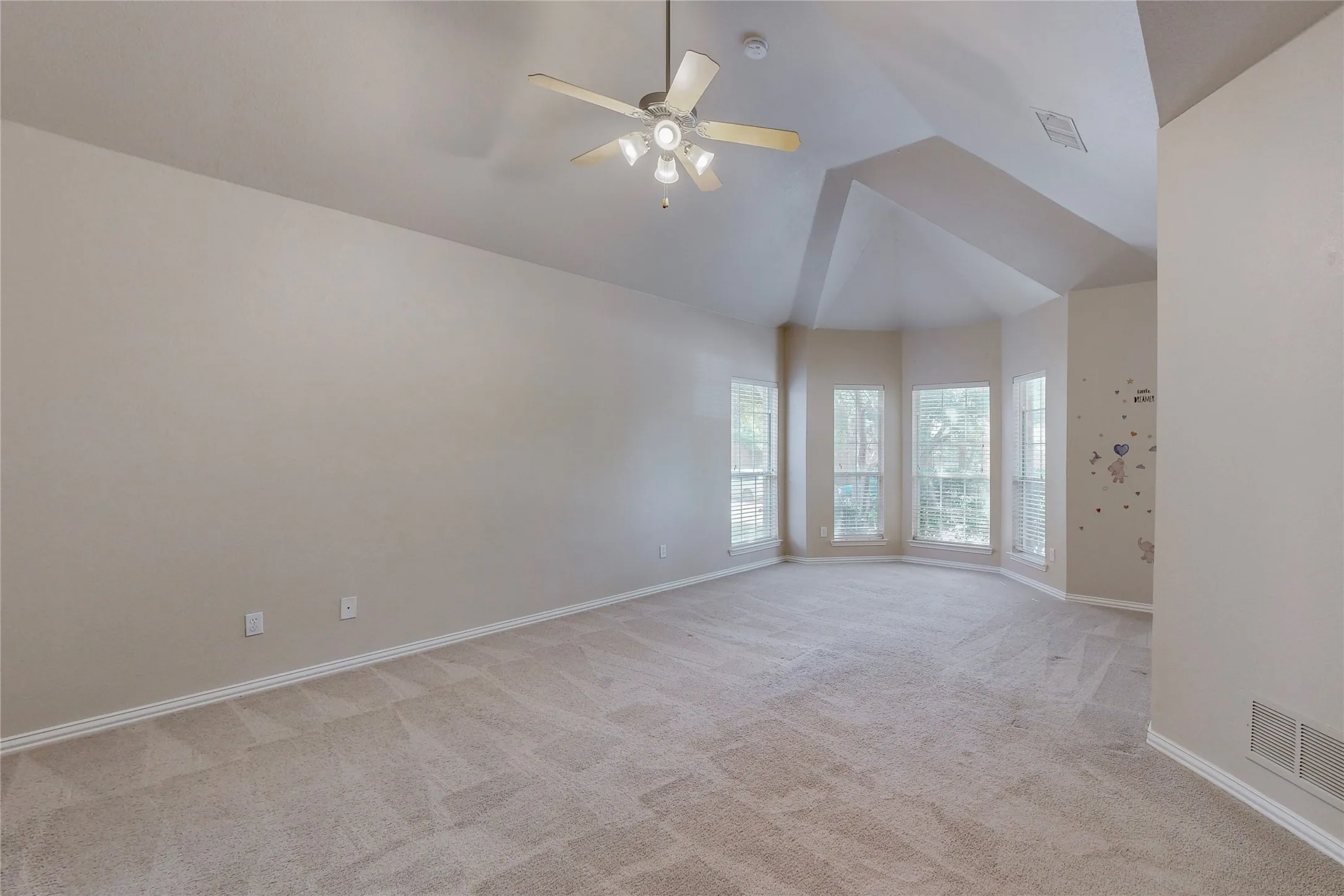 Single Family Residence For Rent in Collin County , 1234 Covina Court, Allen, Texas 75013, 5 Bedroom, 4 Bathroom, 1 Garage spaces, 3,431 Sqft, built in 1995, mls#21389451, Real Estate Agent in Allen, Homes For Rent in Collin county, Homes For Rent in Allen, Realtor in Allen Texas, Real Estate Brokerage Independent Realty Texas, Luminita Cordes Realtor