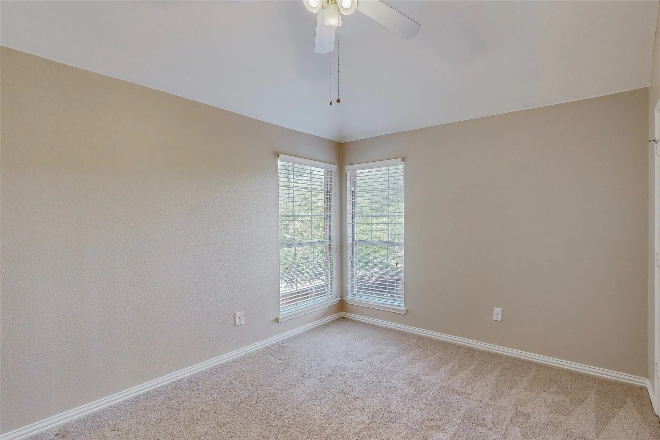 Single Family Residence For Rent in Collin County , 1234 Covina Court, Allen, Texas 75013, 5 Bedroom, 4 Bathroom, 1 Garage spaces, 3,431 Sqft, built in 1995, mls#21389451, Real Estate Agent in Allen, Homes For Rent in Collin county, Homes For Rent in Allen, Realtor in Allen Texas, Real Estate Brokerage Independent Realty Texas, Luminita Cordes Realtor