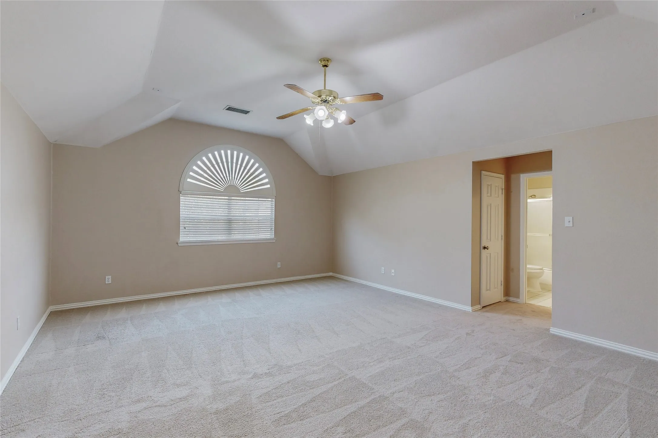 Single Family Residence For Rent in Collin County , 1234 Covina Court, Allen, Texas 75013, 5 Bedroom, 4 Bathroom, 1 Garage spaces, 3,431 Sqft, built in 1995, mls#21389451, Real Estate Agent in Allen, Homes For Rent in Collin county, Homes For Rent in Allen, Realtor in Allen Texas, Real Estate Brokerage Independent Realty Texas, Luminita Cordes Realtor