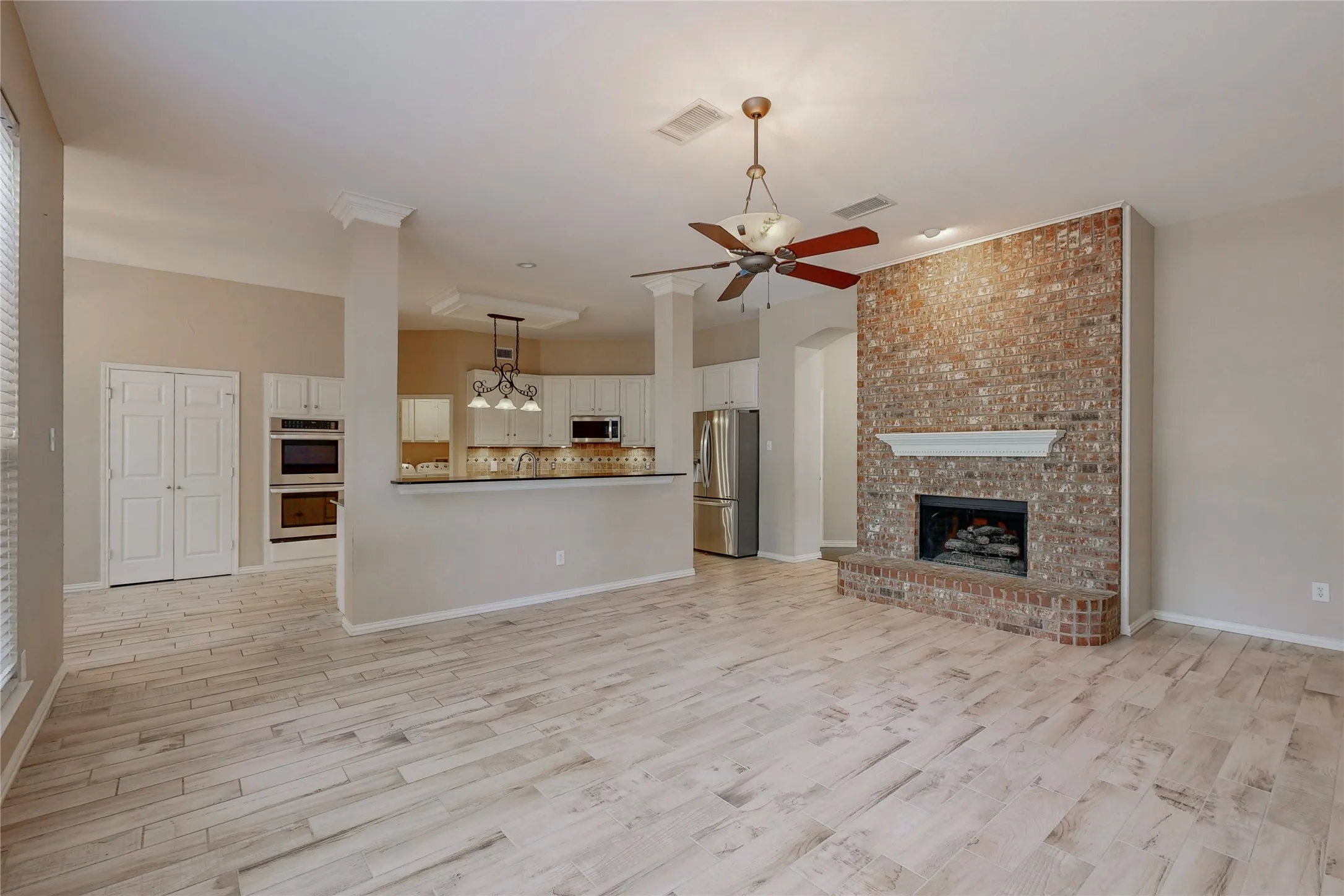 Single Family Residence For Rent in Collin County , 1234 Covina Court, Allen, Texas 75013, 5 Bedroom, 4 Bathroom, 1 Garage spaces, 3,431 Sqft, built in 1995, mls#21389451, Real Estate Agent in Allen, Homes For Rent in Collin county, Homes For Rent in Allen, Realtor in Allen Texas, Real Estate Brokerage Independent Realty Texas, Luminita Cordes Realtor