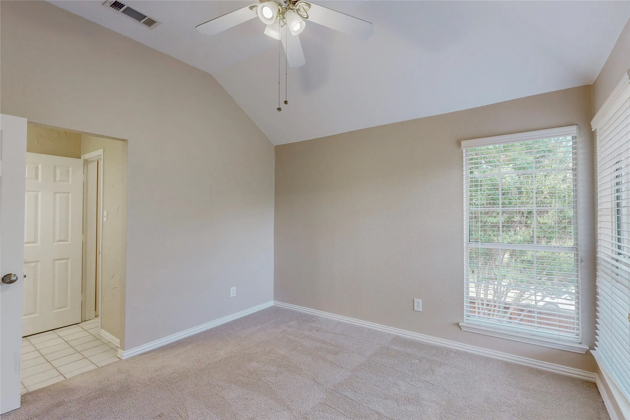 Single Family Residence For Rent in Collin County , 1234 Covina Court, Allen, Texas 75013, 5 Bedroom, 4 Bathroom, 1 Garage spaces, 3,431 Sqft, built in 1995, mls#21389451, Real Estate Agent in Allen, Homes For Rent in Collin county, Homes For Rent in Allen, Realtor in Allen Texas, Real Estate Brokerage Independent Realty Texas, Luminita Cordes Realtor