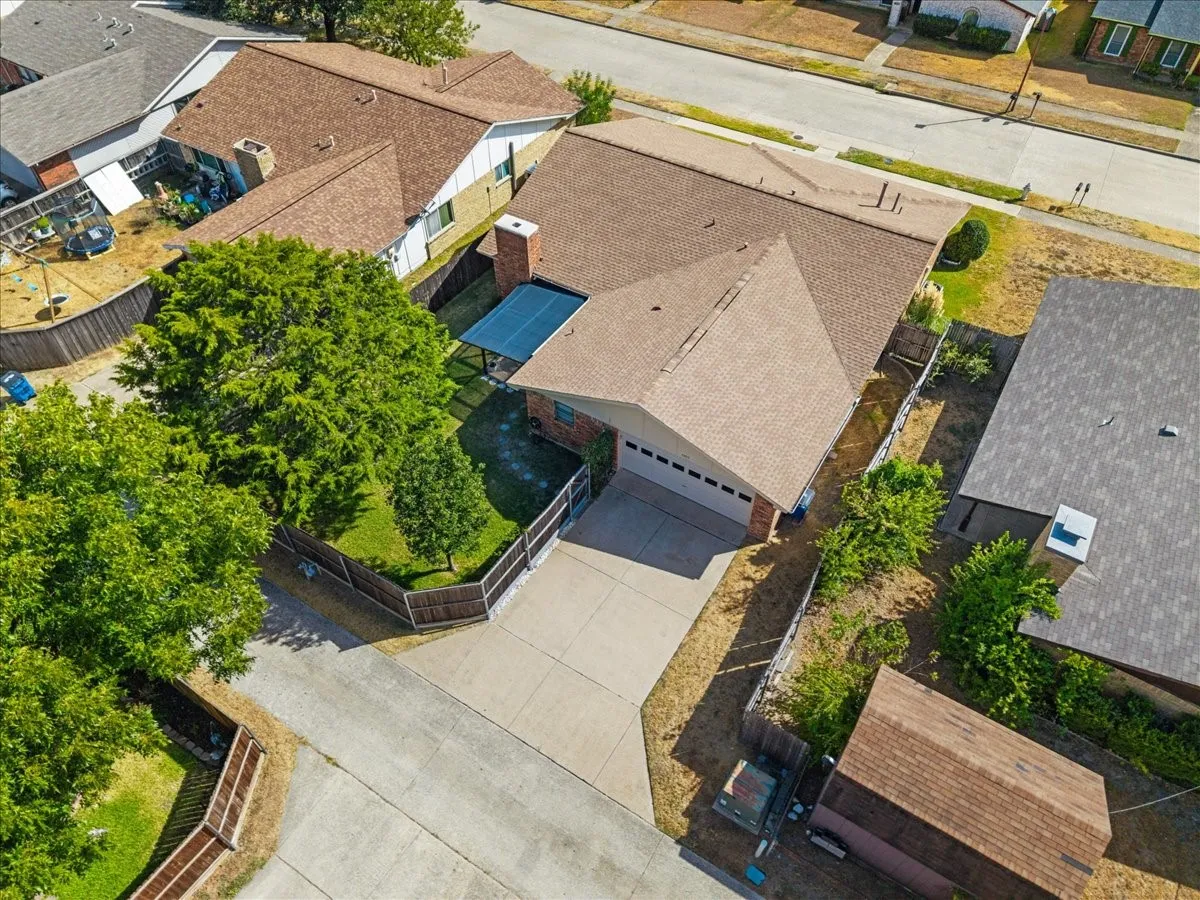 Single Family Residence For Sale in Dallas County , 7205 Cloverglen Drive, Dallas, Texas 75249, 4 Bedroom, 2 Bathroom, 2 Garage spaces, 2,102 Sqft, built in 1978, mls#21388674, Real Estate Agent in Dallas, Homes For Sale in Dallas county, Homes For Sale in Dallas, Realtor in Dallas Texas, Real Estate Brokerage Independent Realty Texas, Luminita Cordes Realtor