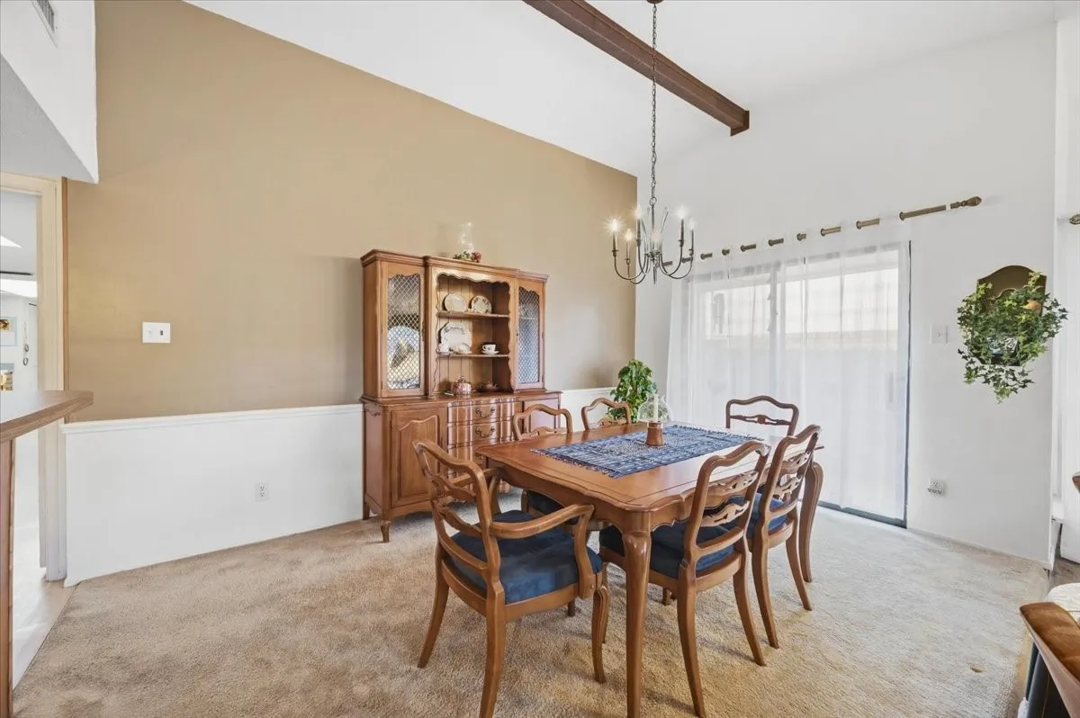 Single Family Residence For Sale in Dallas County , 7205 Cloverglen Drive, Dallas, Texas 75249, 4 Bedroom, 2 Bathroom, 2 Garage spaces, 2,102 Sqft, built in 1978, mls#21388674, Real Estate Agent in Dallas, Homes For Sale in Dallas county, Homes For Sale in Dallas, Realtor in Dallas Texas, Real Estate Brokerage Independent Realty Texas, Luminita Cordes Realtor