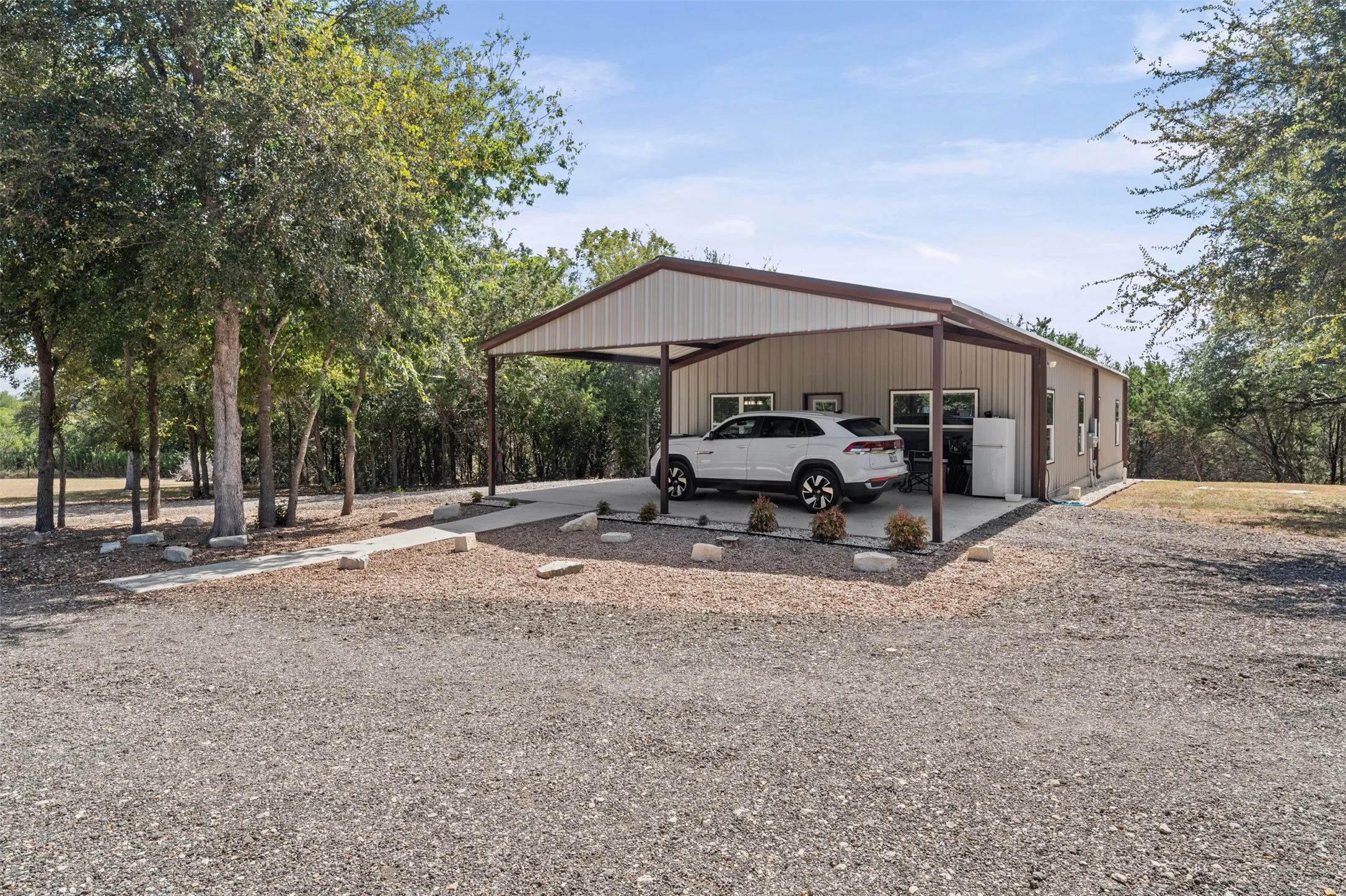 Single Family Residence For Sale in Bell County , 6605 Tollbridge Road, Belton, Texas 76513, 11 Bedroom, 9 Bathroom, 3 Garage spaces, 7,721 Sqft, built in 2009, mls#21387217, Real Estate Agent in Belton, Homes For Sale in Bell county, Homes For Sale in Belton, Realtor in Belton Texas, Real Estate Brokerage Independent Realty Texas, Luminita Cordes Realtor